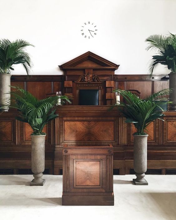 Council Chamber  - qoi05eao4s2.jpg