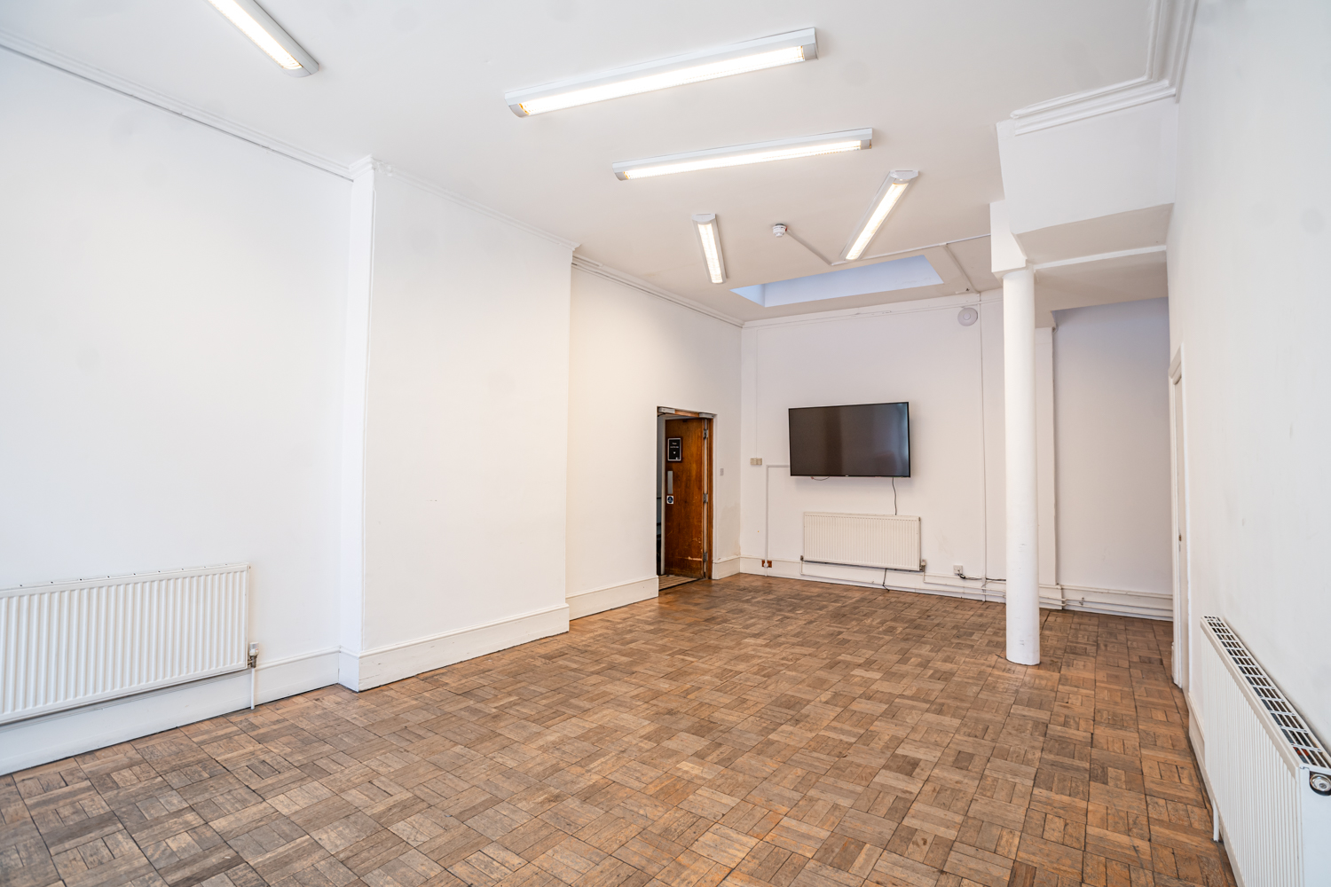 Bertrand Russell Room - rtdse0fm5bd.jpg