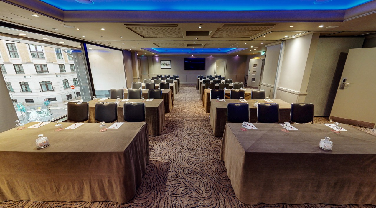 Beauchamp Suite - 5zrr3fa01nw.jpg