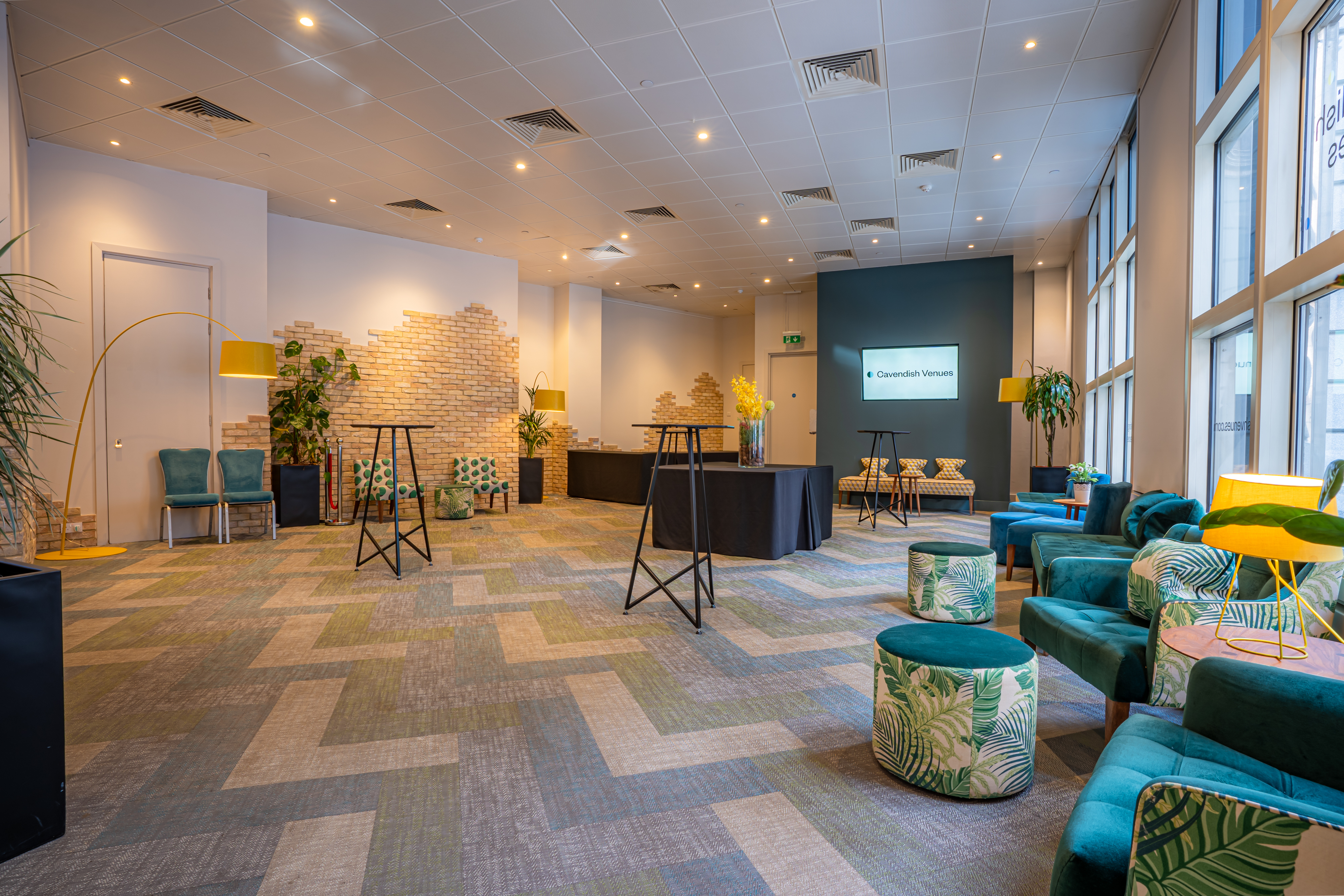 Aldgate/Bishopsgate - efcb5087-3217-4a0b-a2a7-b7ba843b15c8.jpg