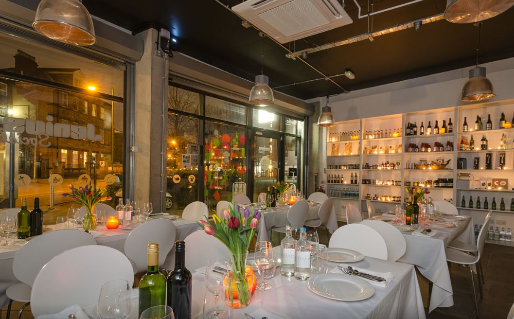 Kitchen Hire - 3c5uq33lber.JPG