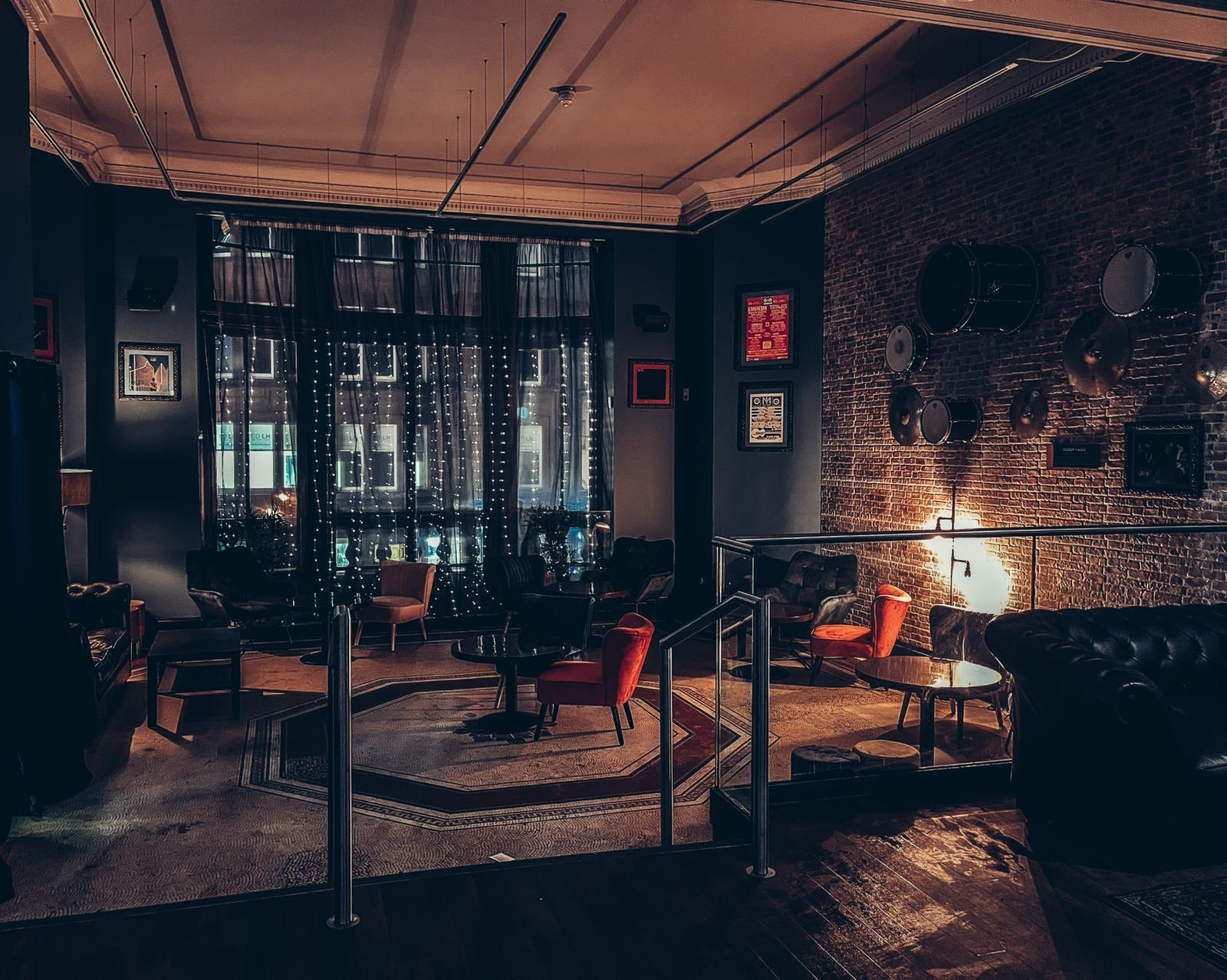 Cocktail Lounge & Pool Hall at Hard Rock Cafe Glasgow, stylish venue for networking events.