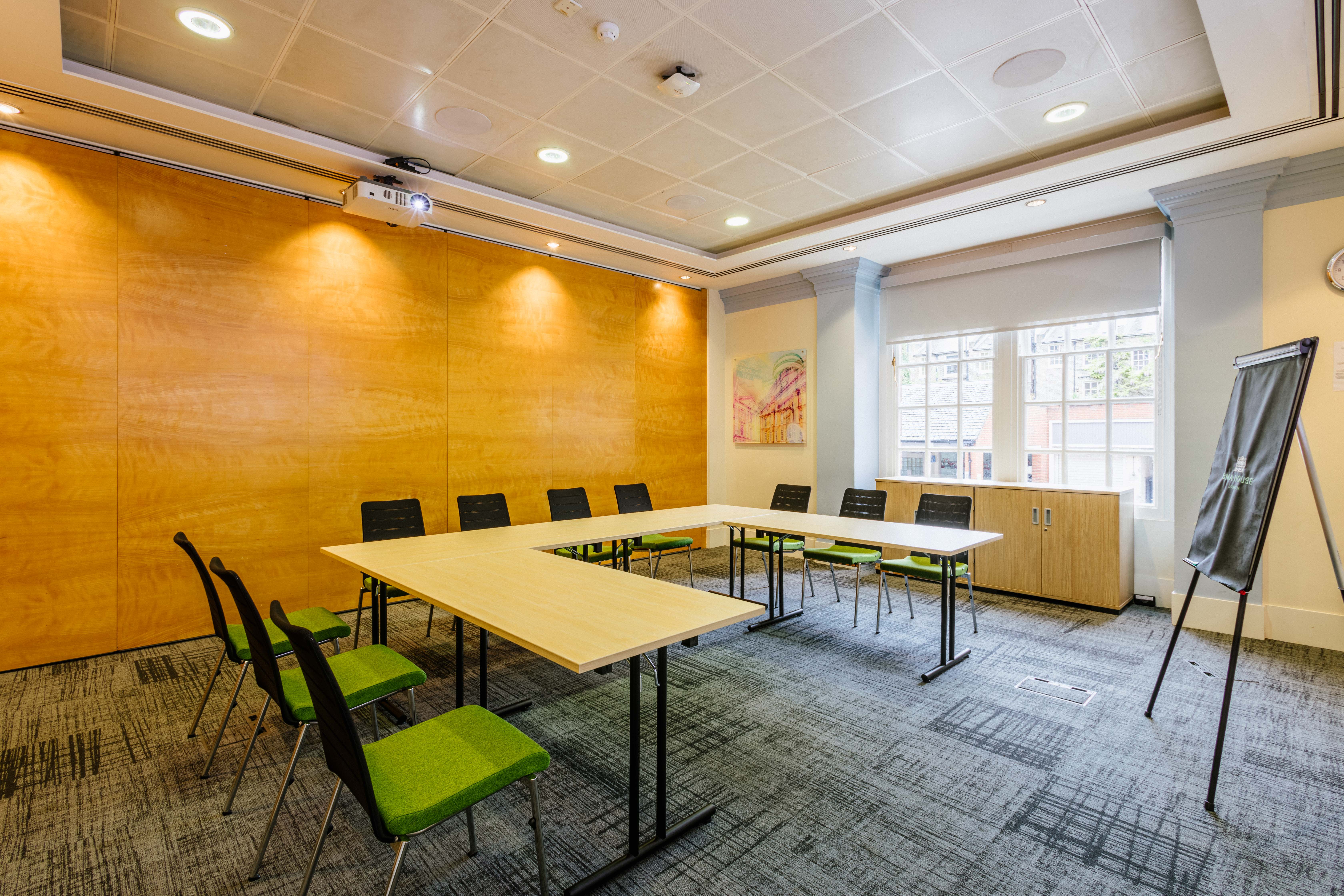 Anderson Room - ff350eae-00c0-45b7-8499-444af630393e.jpg