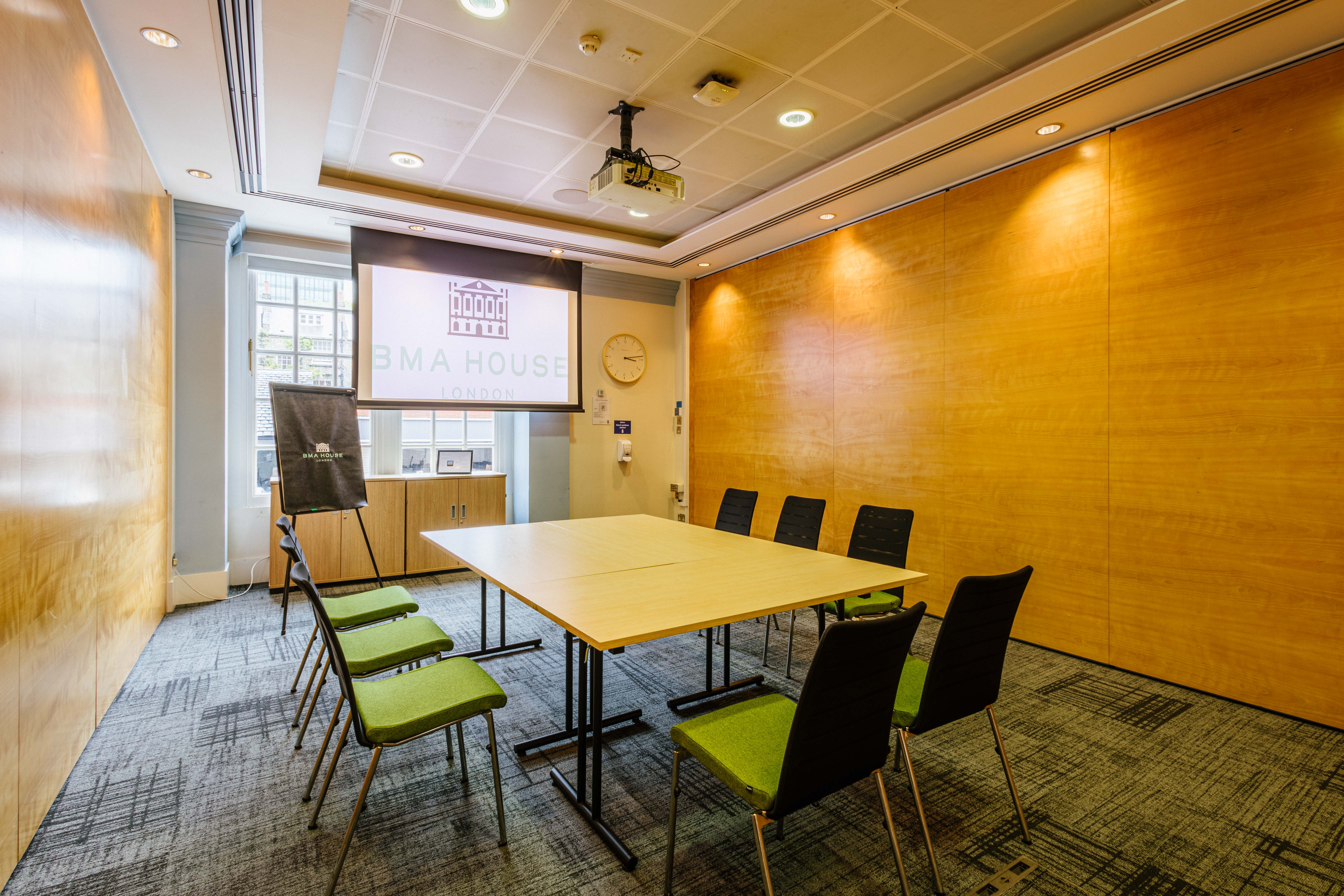 Barnes Room in BMA House: modern meeting space with ergonomic chairs for corporate workshops.