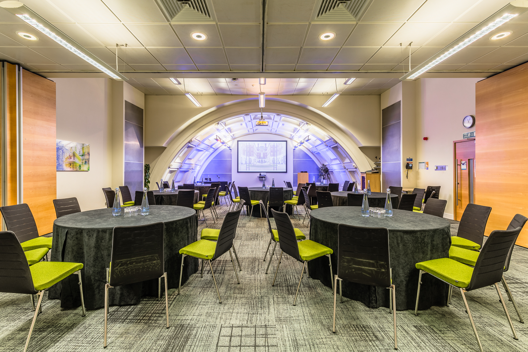 Bevan Suite in BMA House: modern meeting space for workshops and conferences.