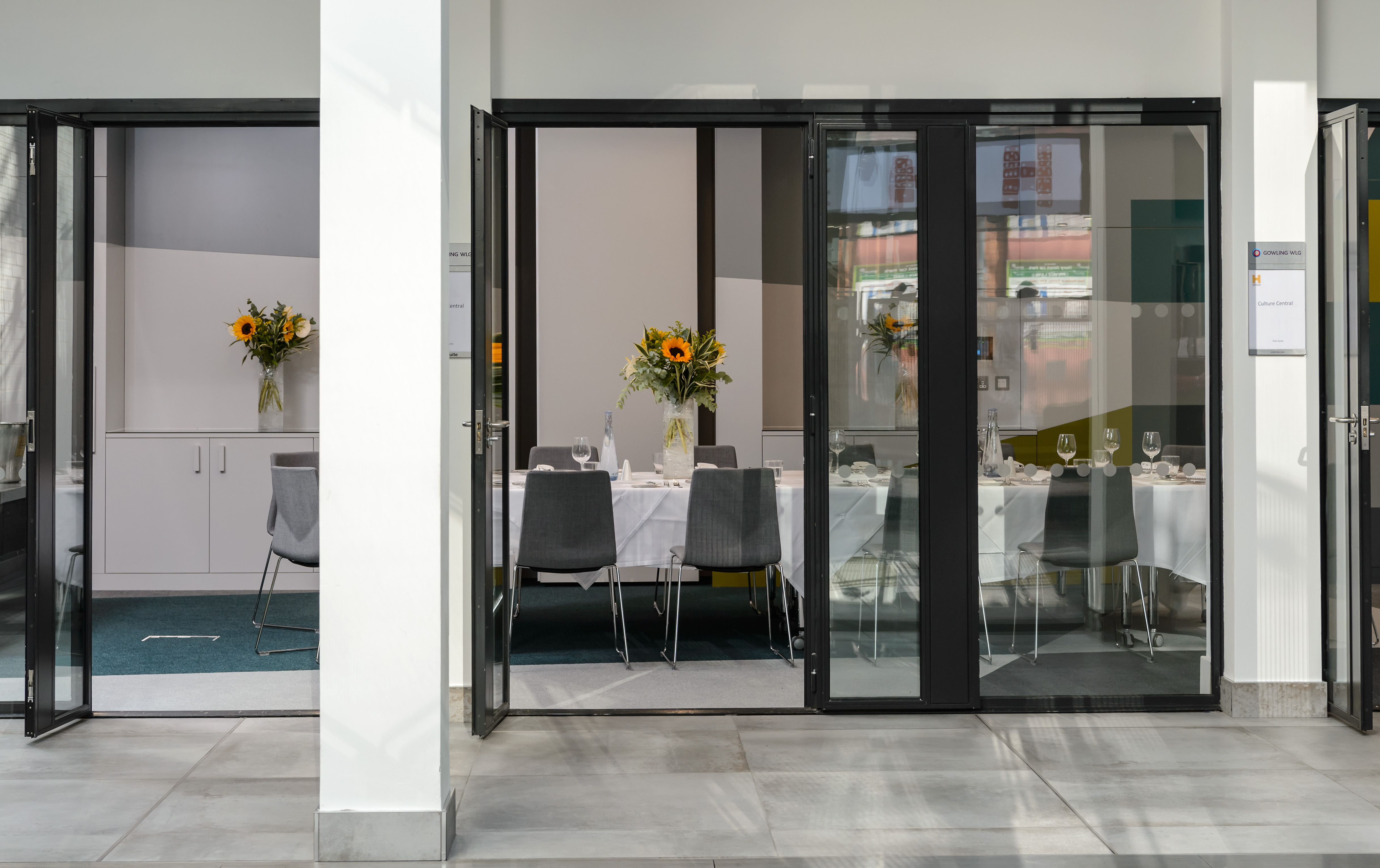 Gowling WLG Suite at Birmingham Hippodrome, elegant meeting space for corporate events.