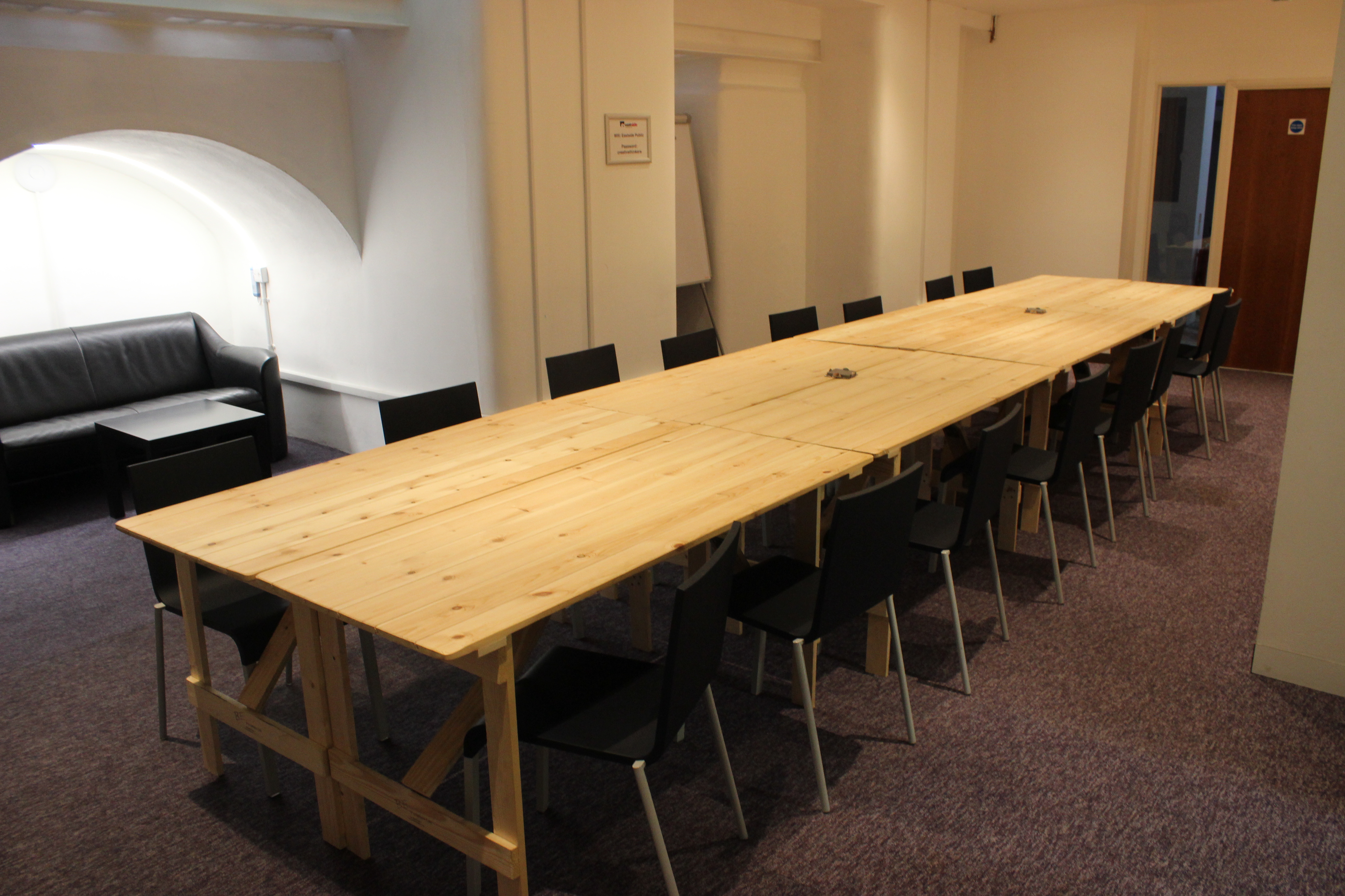 Long Room - pbrcogfqf1w.JPG