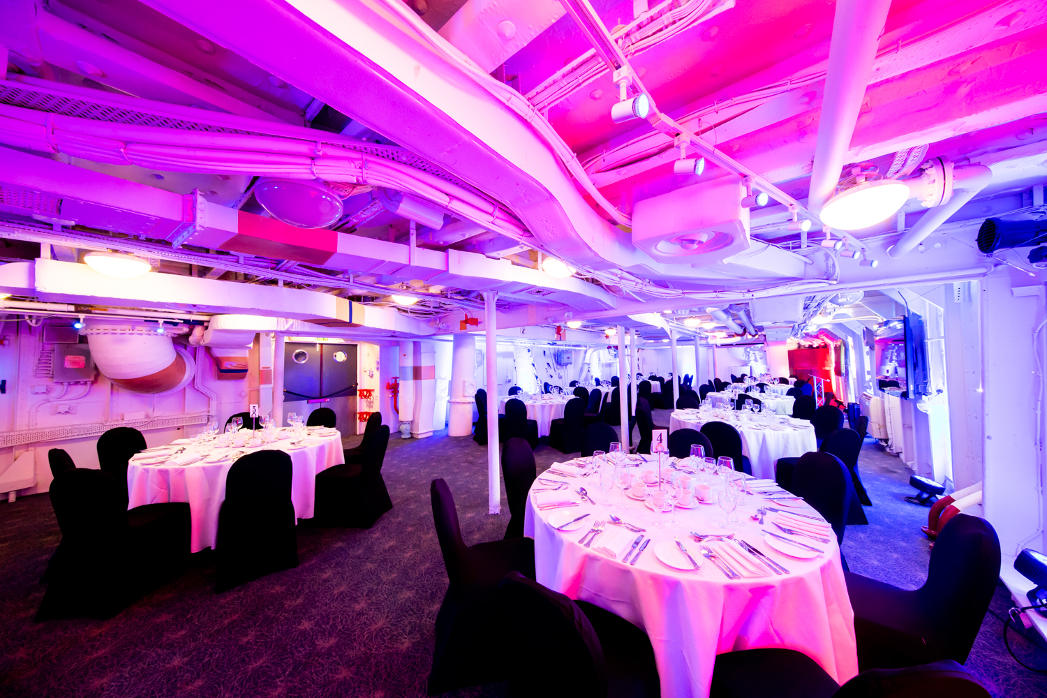 Ship's Company Dining Hall - 4mka3qntw1m.jpg