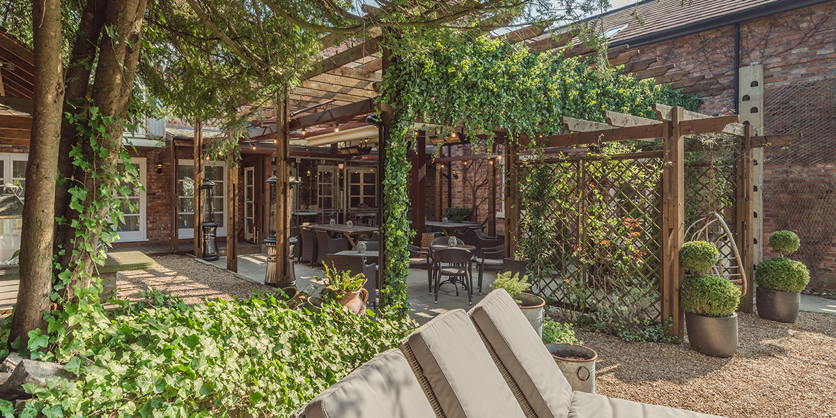 Garden Lounge & Walled Gardens - gxsjojksq1m.jpg