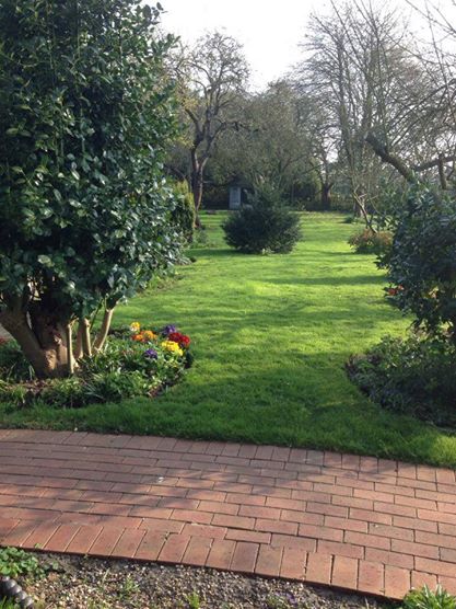 Haven House Exhibition Hall: lush garden venue for weddings and events.