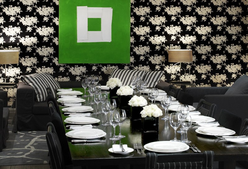 The Crimson Bar - cvteodusggv.jpg