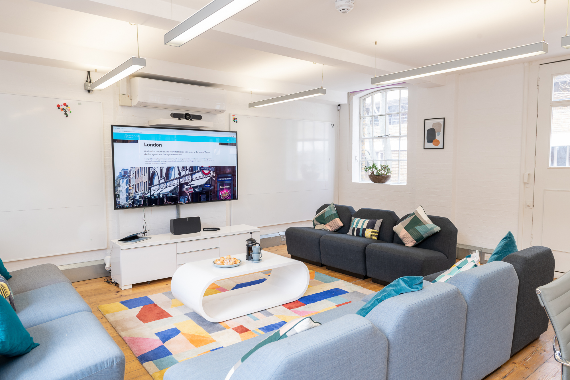 Modern meeting space in Sutherland Labs, ideal for collaboration and team-building activities.