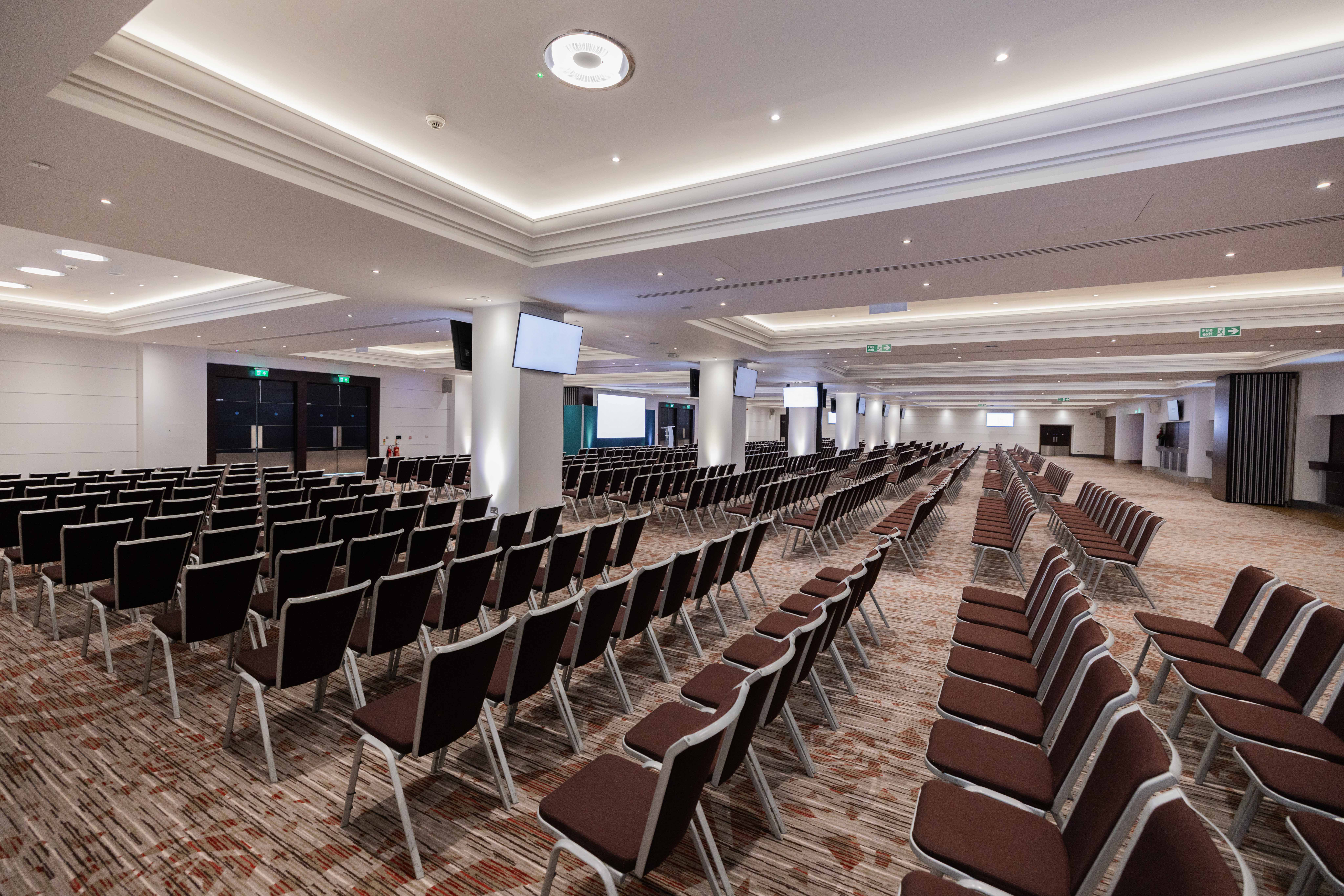 Rose Suite at Allianz Stadium, Twickenham: spacious conference venue with modern design.