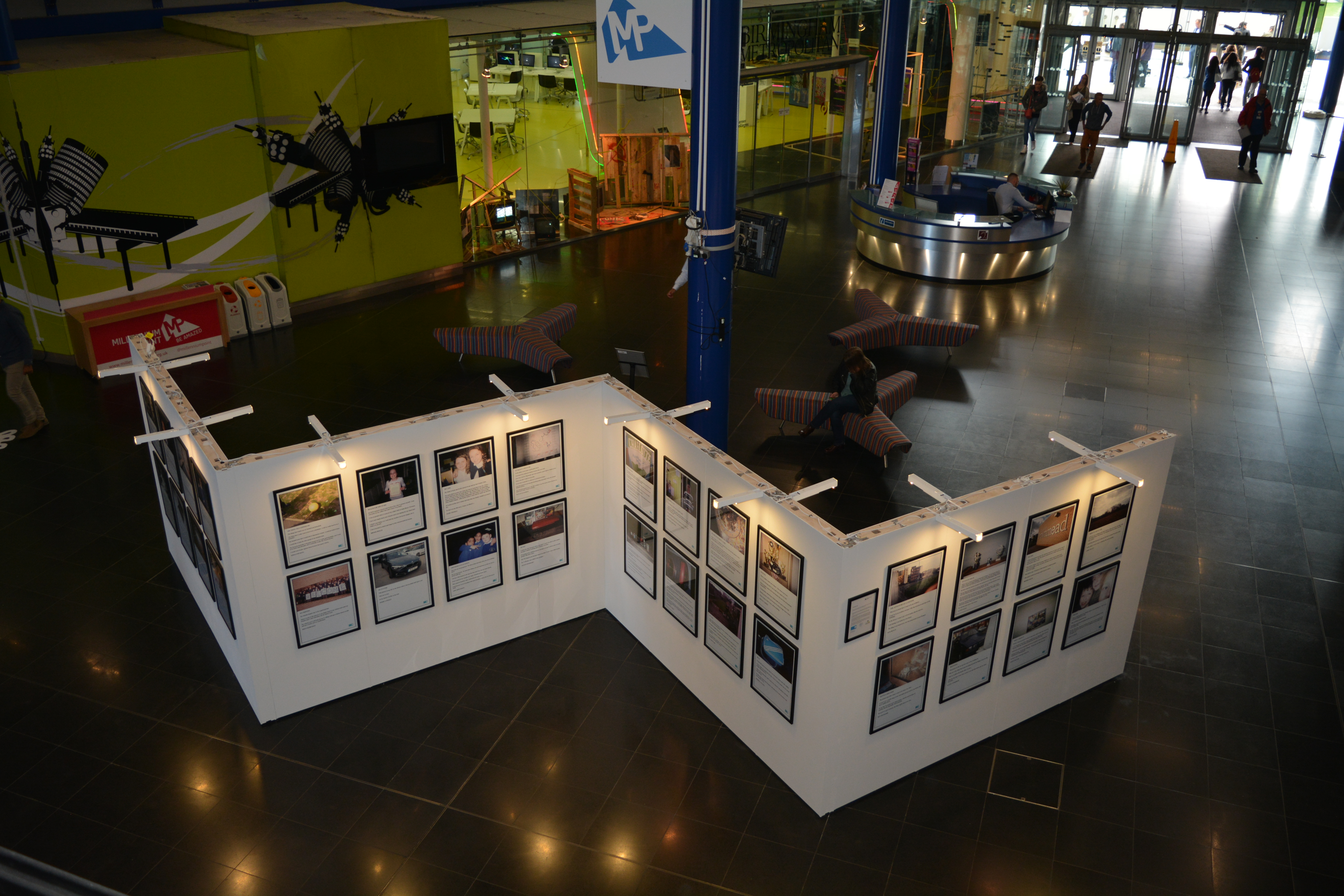ATRIUM - p52eufakjse.JPG
