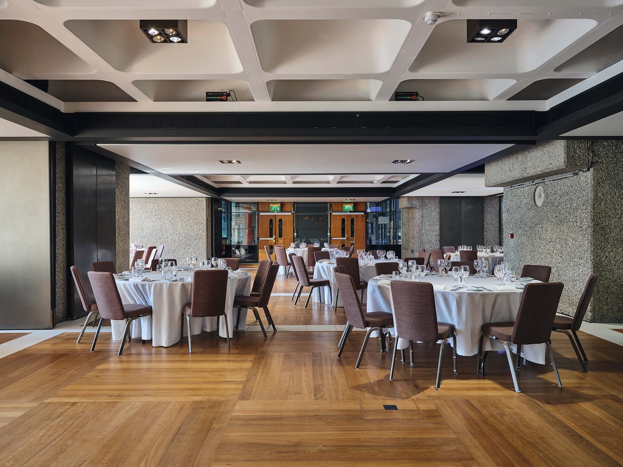 The Garden Room - 40npepexnv5.jpg