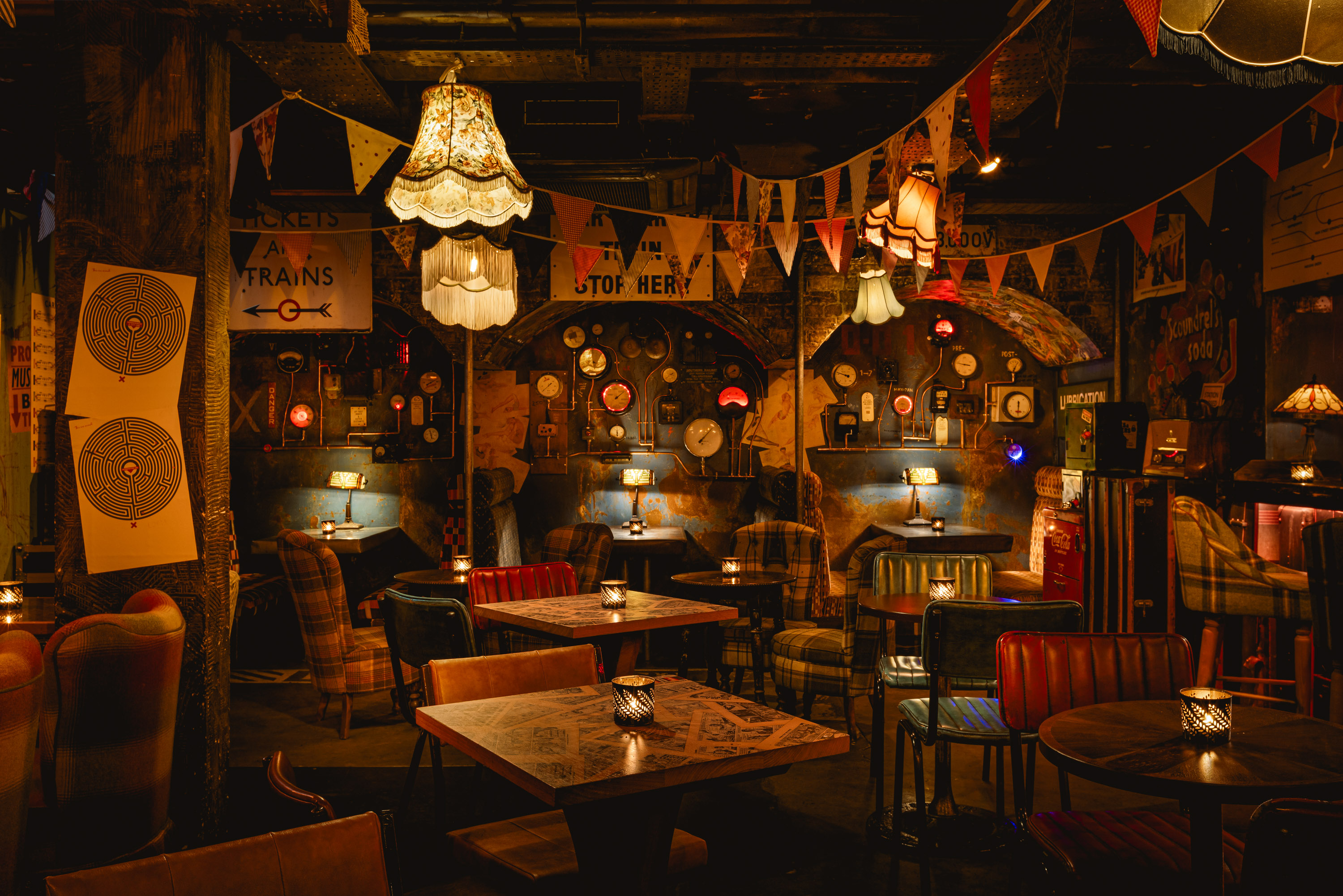 Ticket Hall & Southbound - a902fcd5-040b-4bf2-9296-2ed49705ab5c.jpg