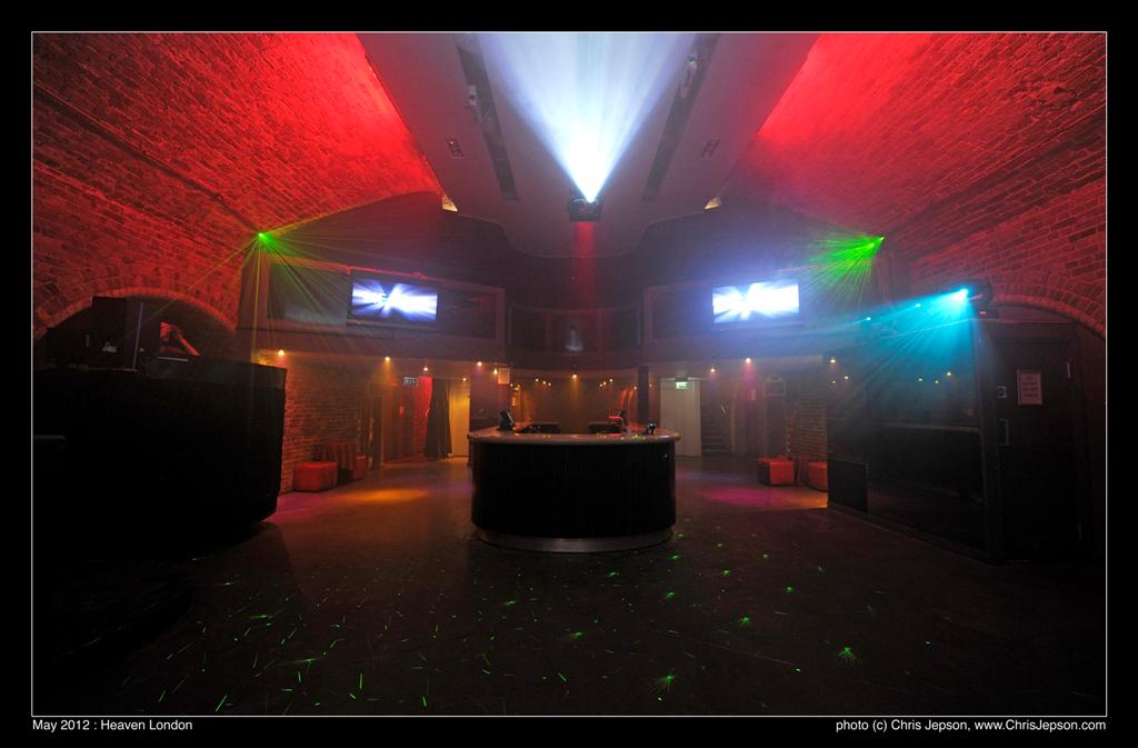 Vibrant event space with dynamic lighting, ideal for parties and corporate events.