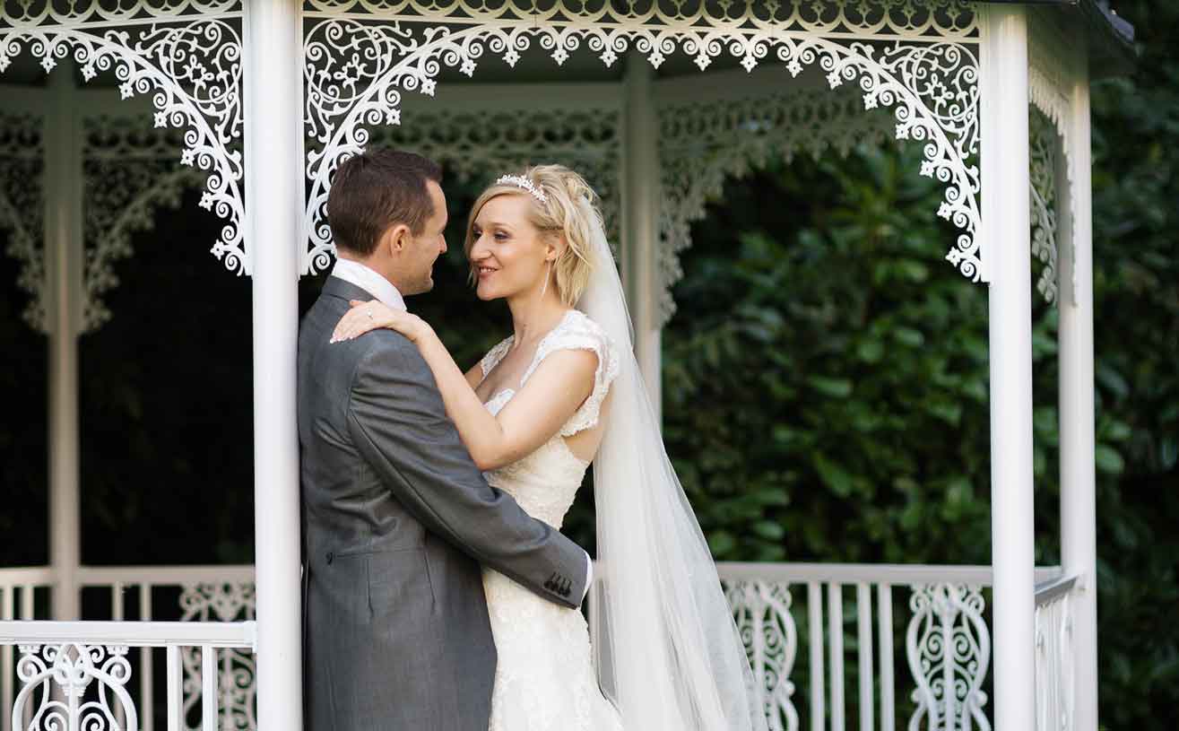 English Garden Bandstand - dregtgjht5o.jpg