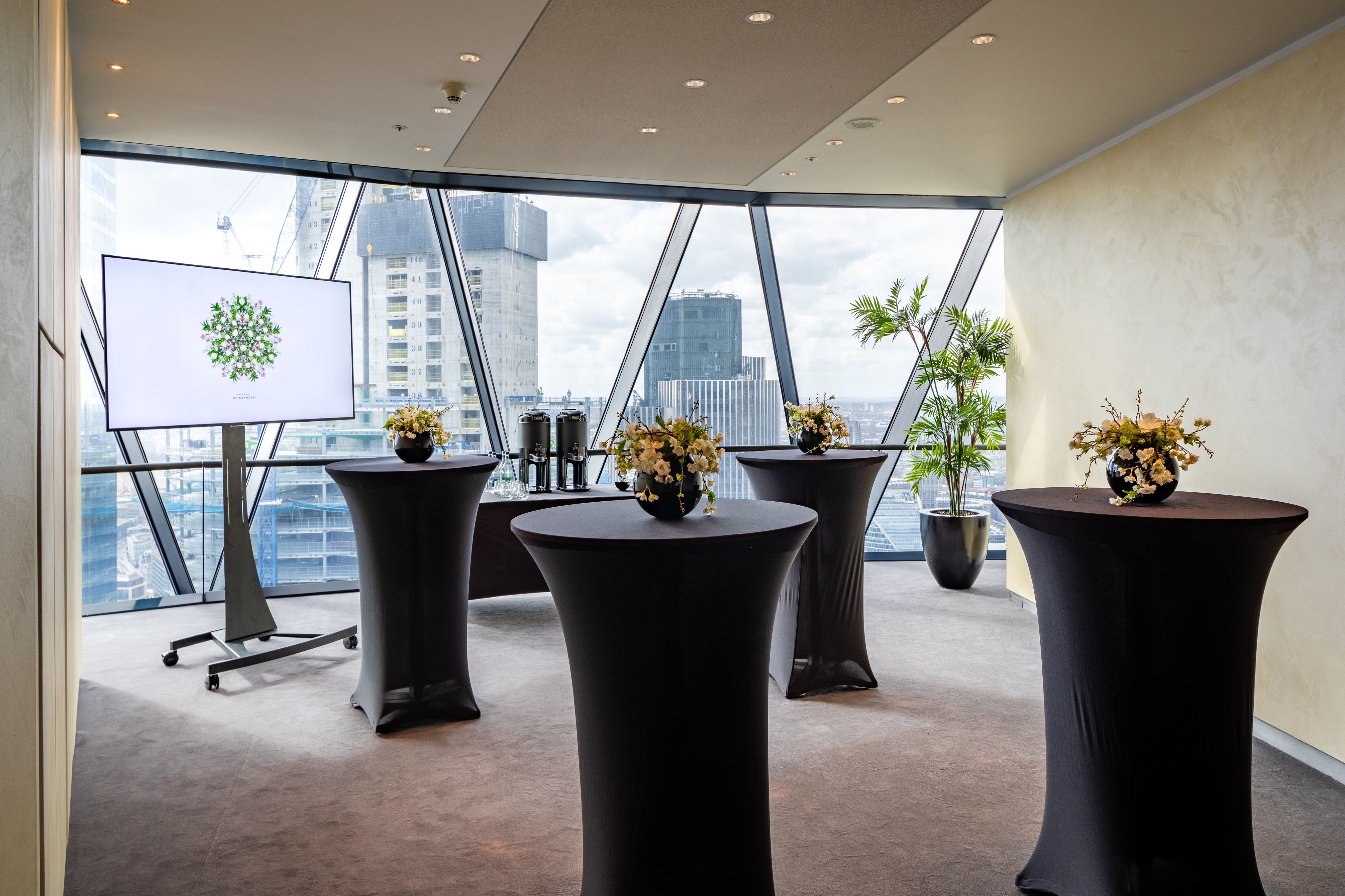 Private dining room at Searcys, Gherkin: modern space for corporate events and receptions.