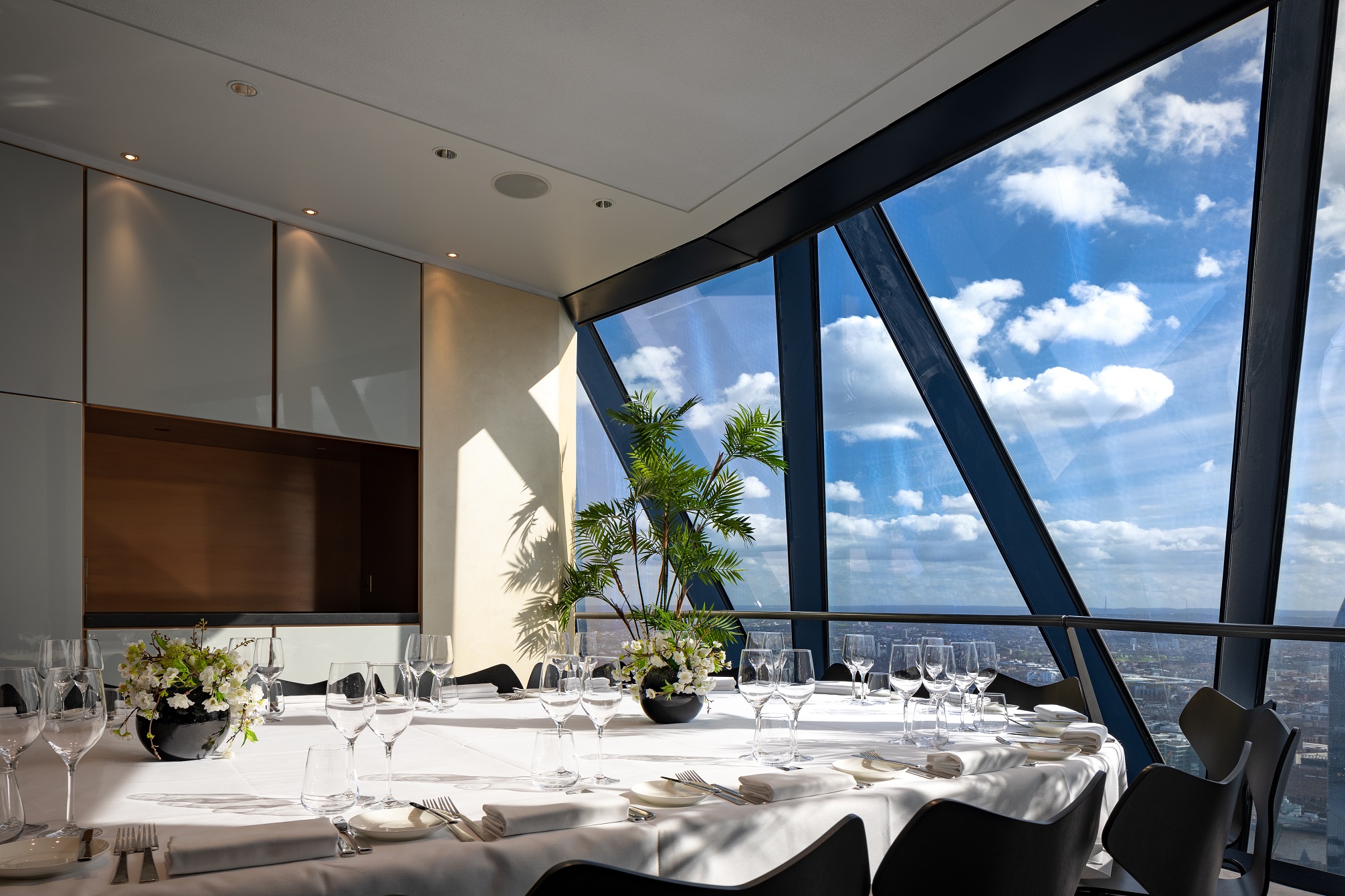 Sophisticated event space with panoramic views at Searcys, ideal for corporate meetings.