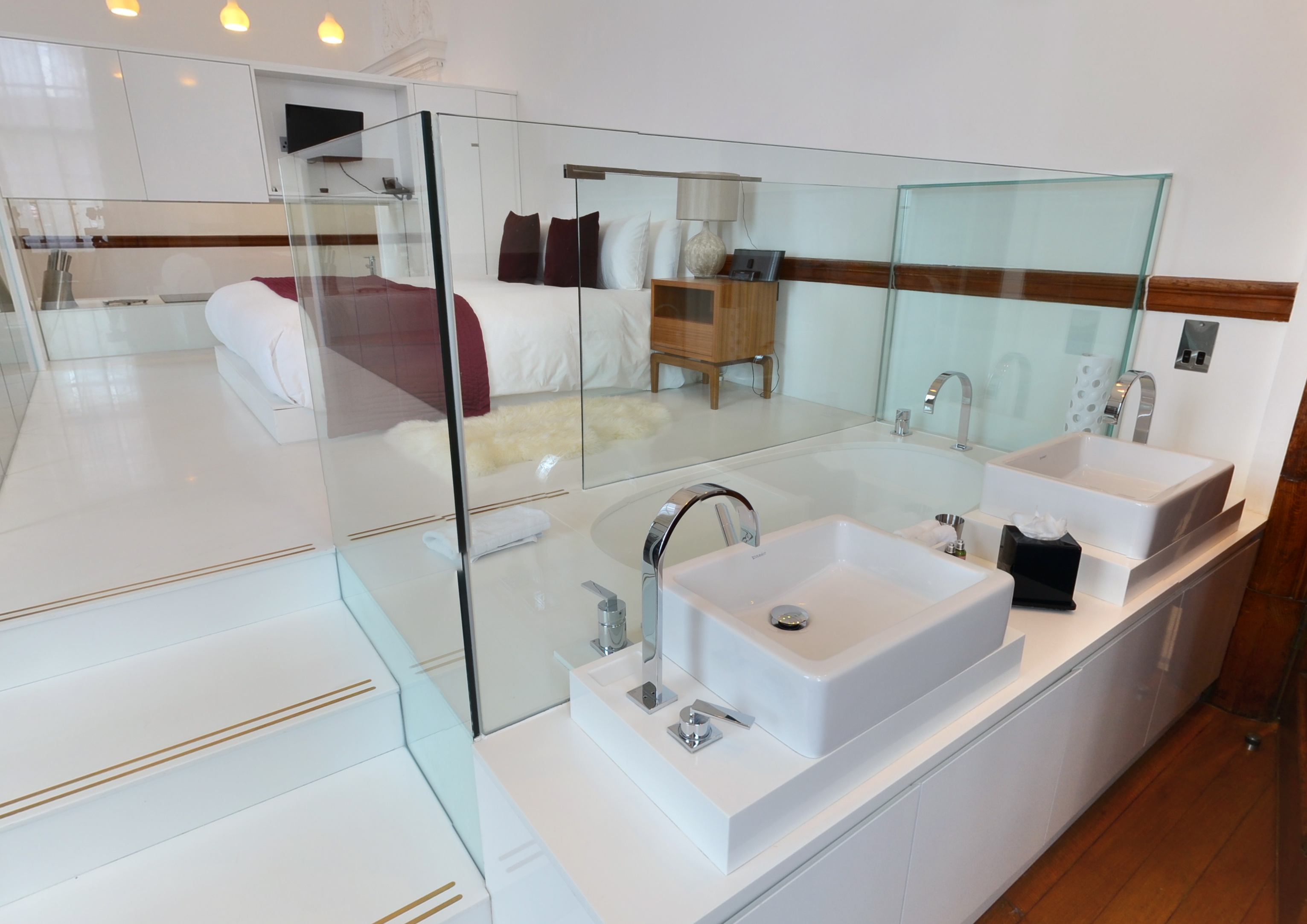 Bedrooms - hchlzbpmo3e.jpg