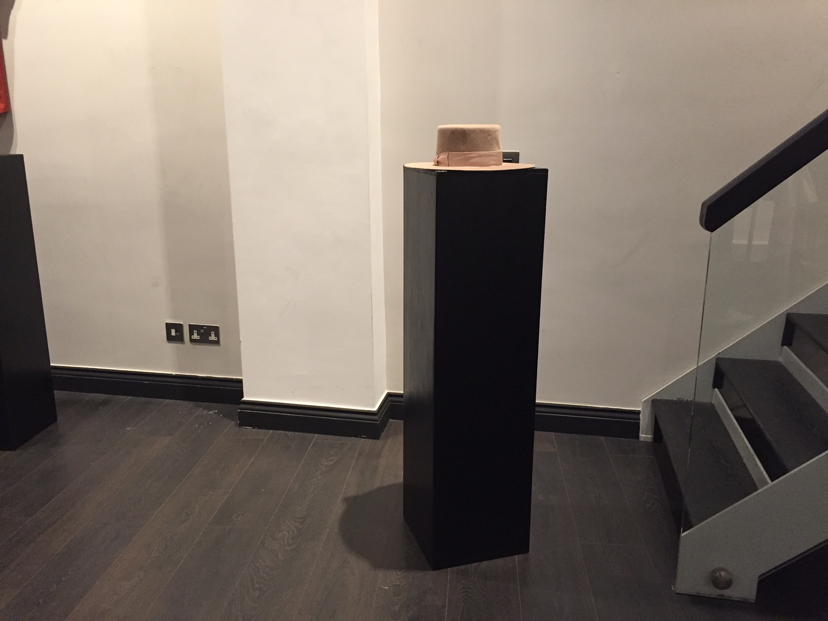 Old Brompton Gallery - 1bfocnzsz10.JPG