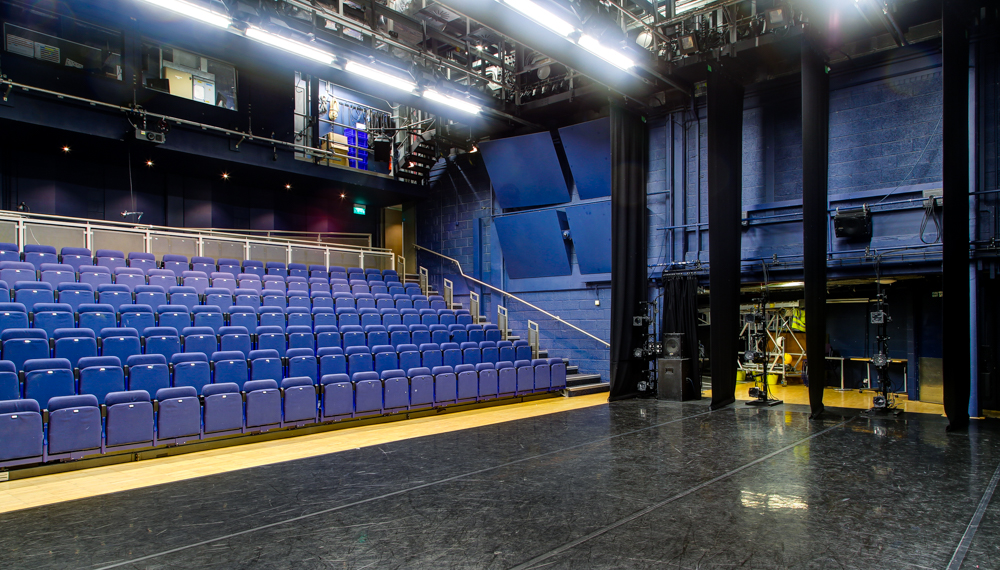 Lilian Baylis Studio  - 32dol1sotjw.jpg