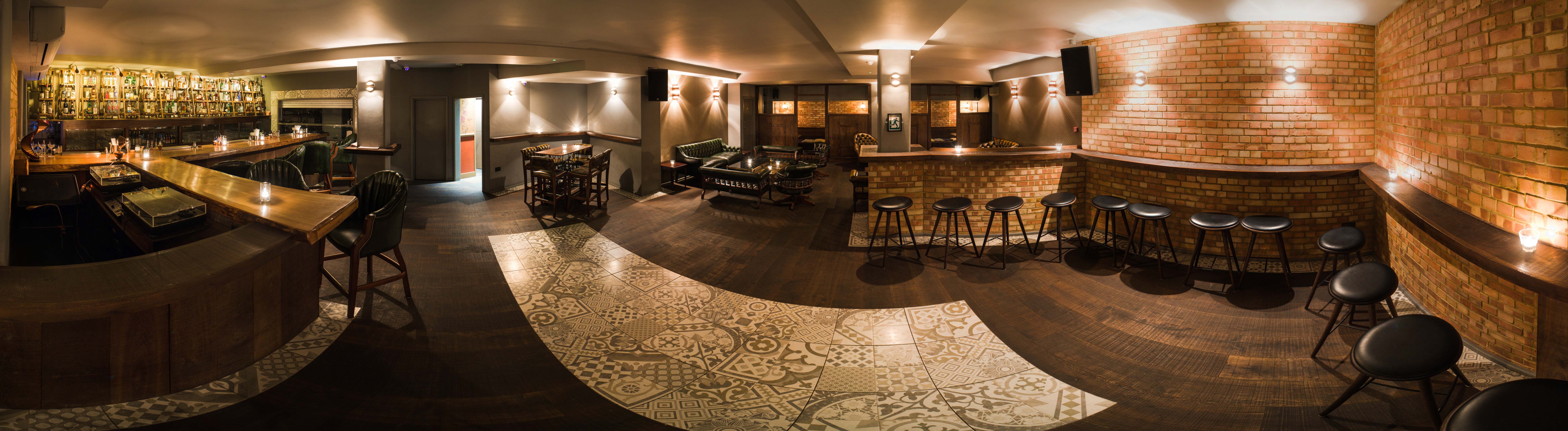 Exclusive Hire - eaqyb4wsvdb.jpeg