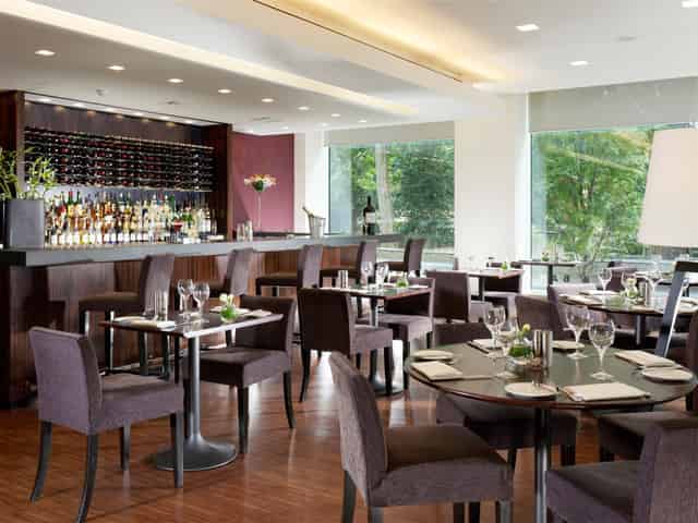 Dining & Bars