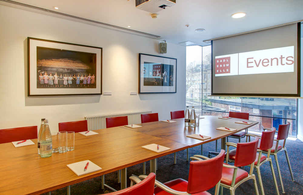 Pina Bausch Room  - ux31e0cie1x.jpg