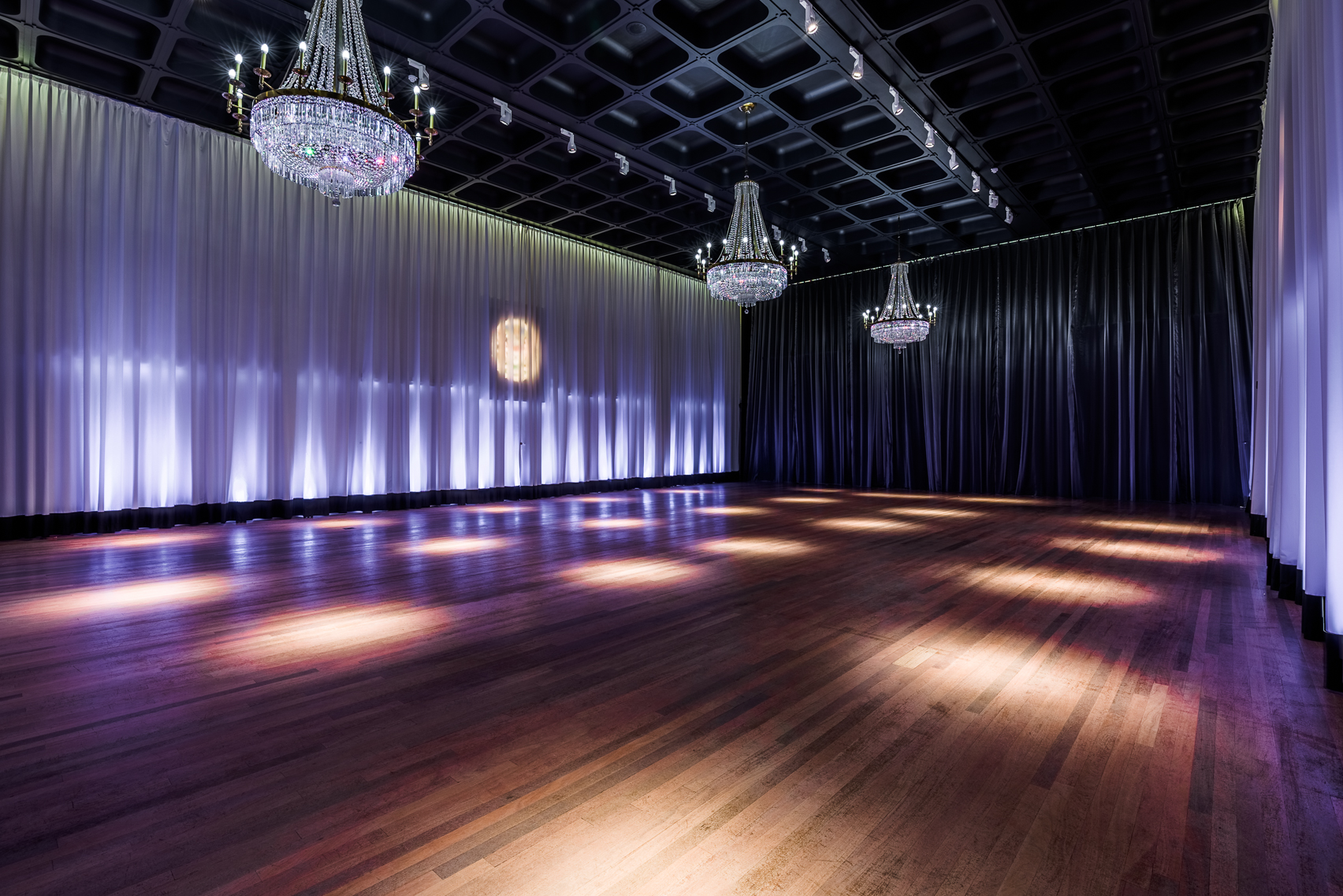 Glaziers Hall - image 1