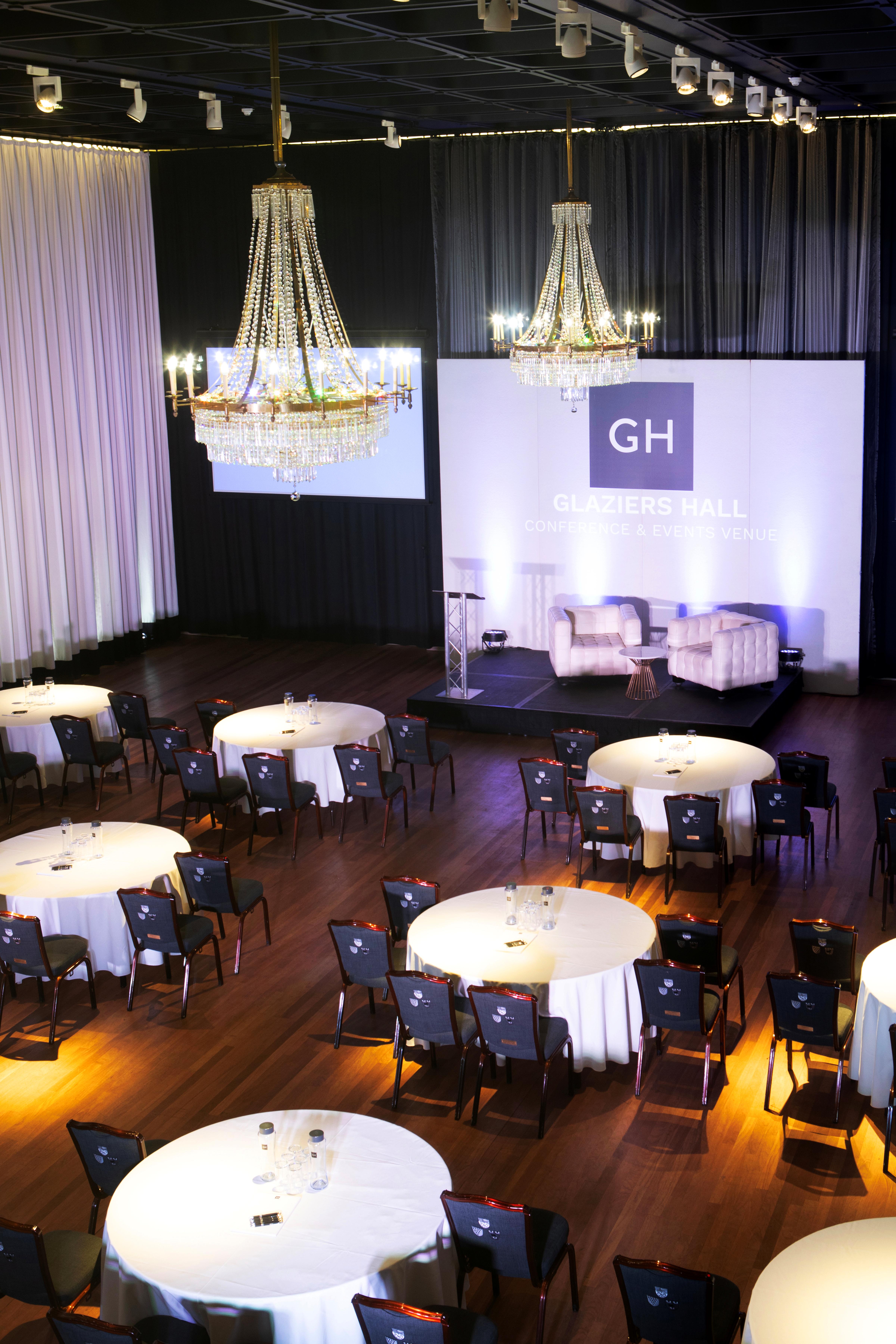 Banqueting Hall - xwl22dm1zio.jpg