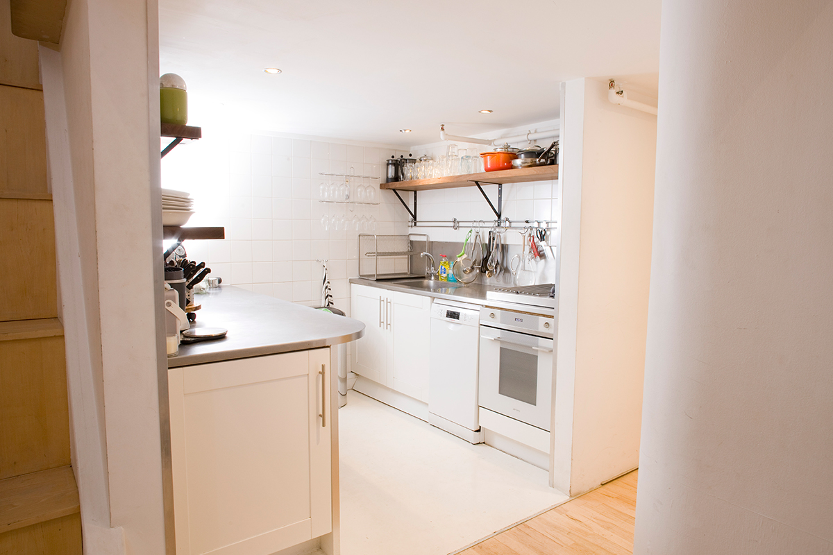 UP Studio 1 - gjqjmrpq5fv.jpg