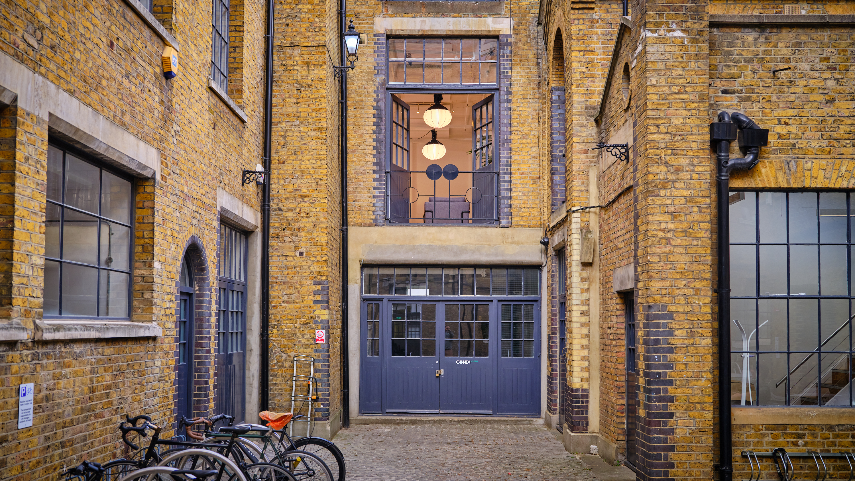 UP Studios (Unit 10) - xagfudymcpi.jpg