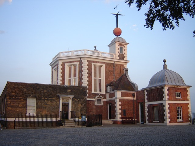 The Octagon Room at Royal Observatory, a unique venue for weddings and events.