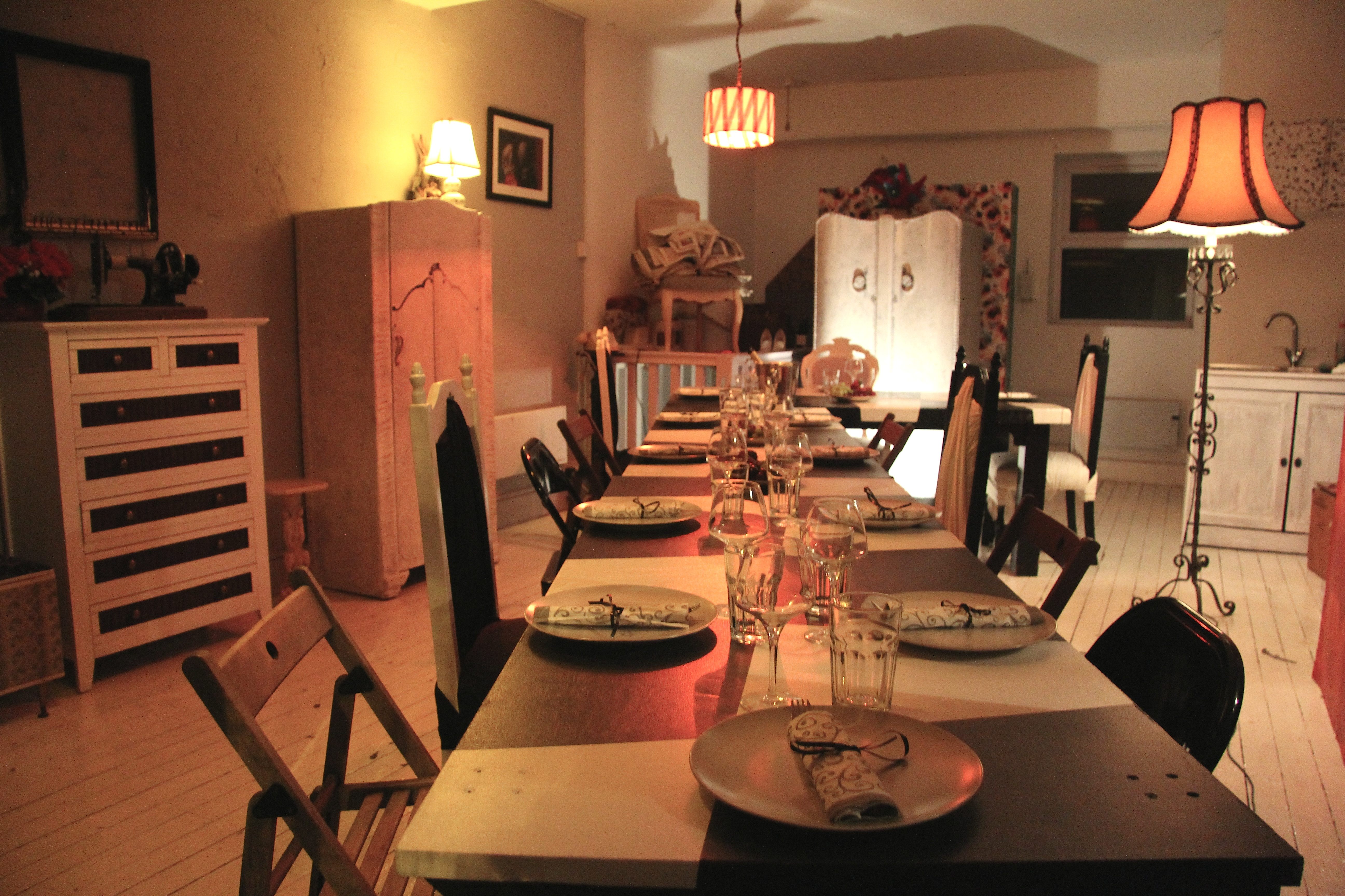 Intimate dining setup in Dalston Popup Loft, perfect for cozy dinner parties and workshops.