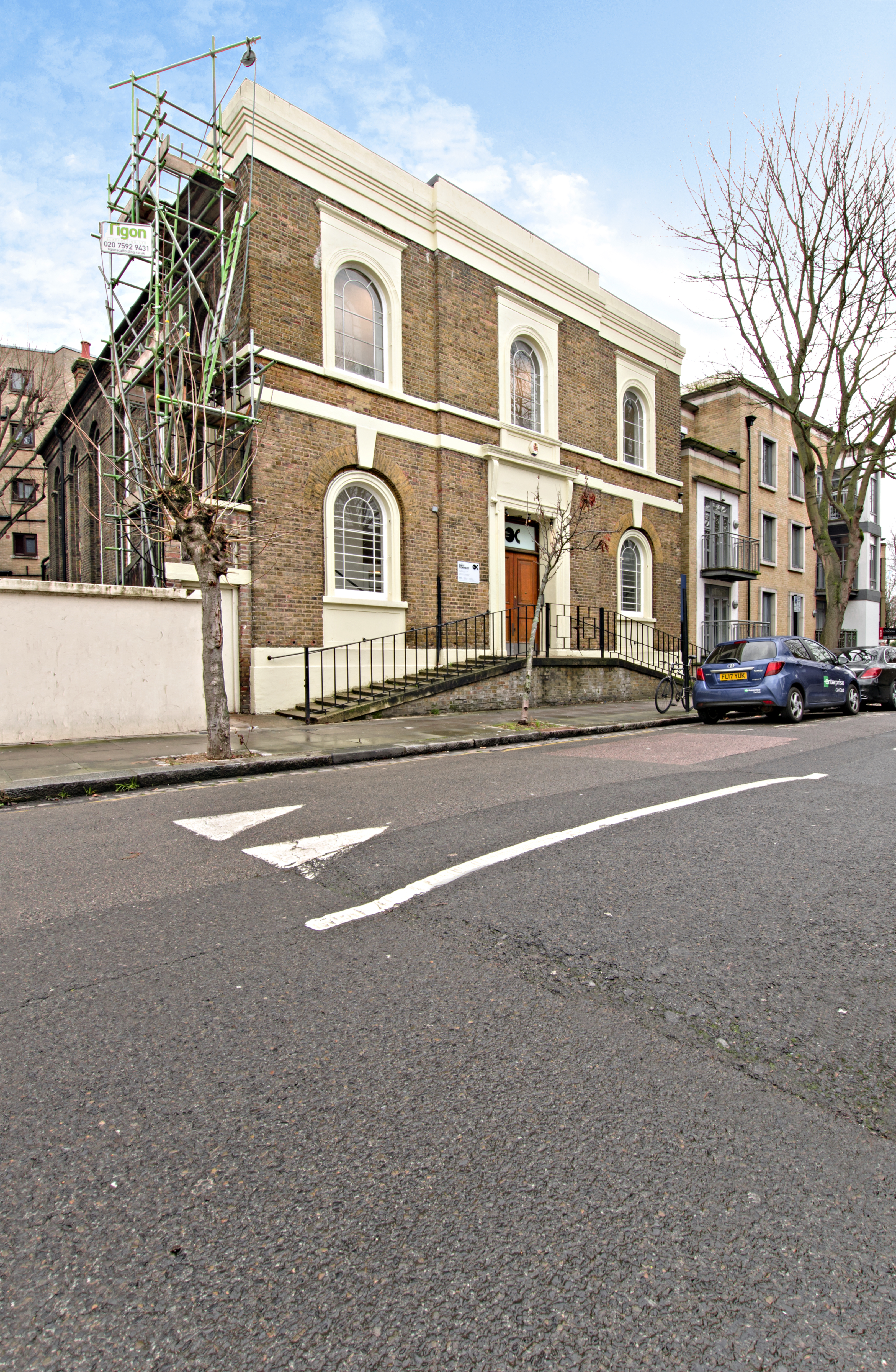 Accessible venue entrance at 32 Cubitt Street, ideal for workshops and conferences.