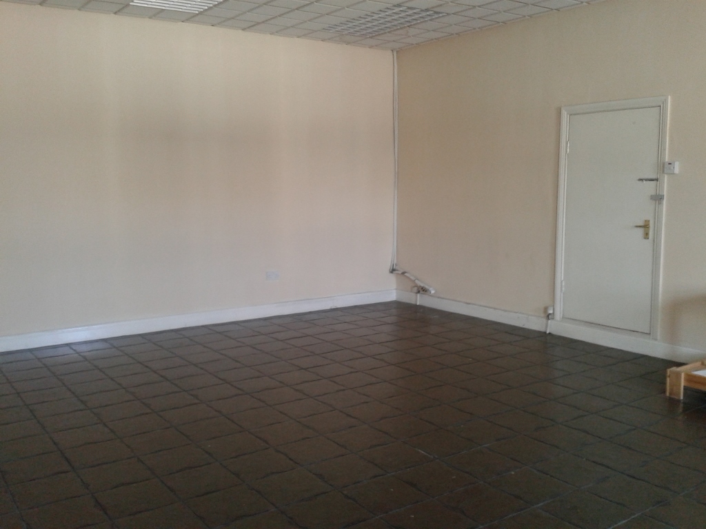 Spacious Roker Room in Flavours & Fables, ideal for workshops and gatherings.