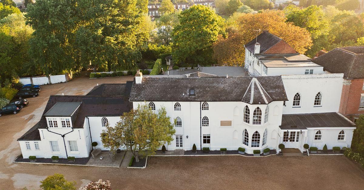 Virtual Tour | Warwick House