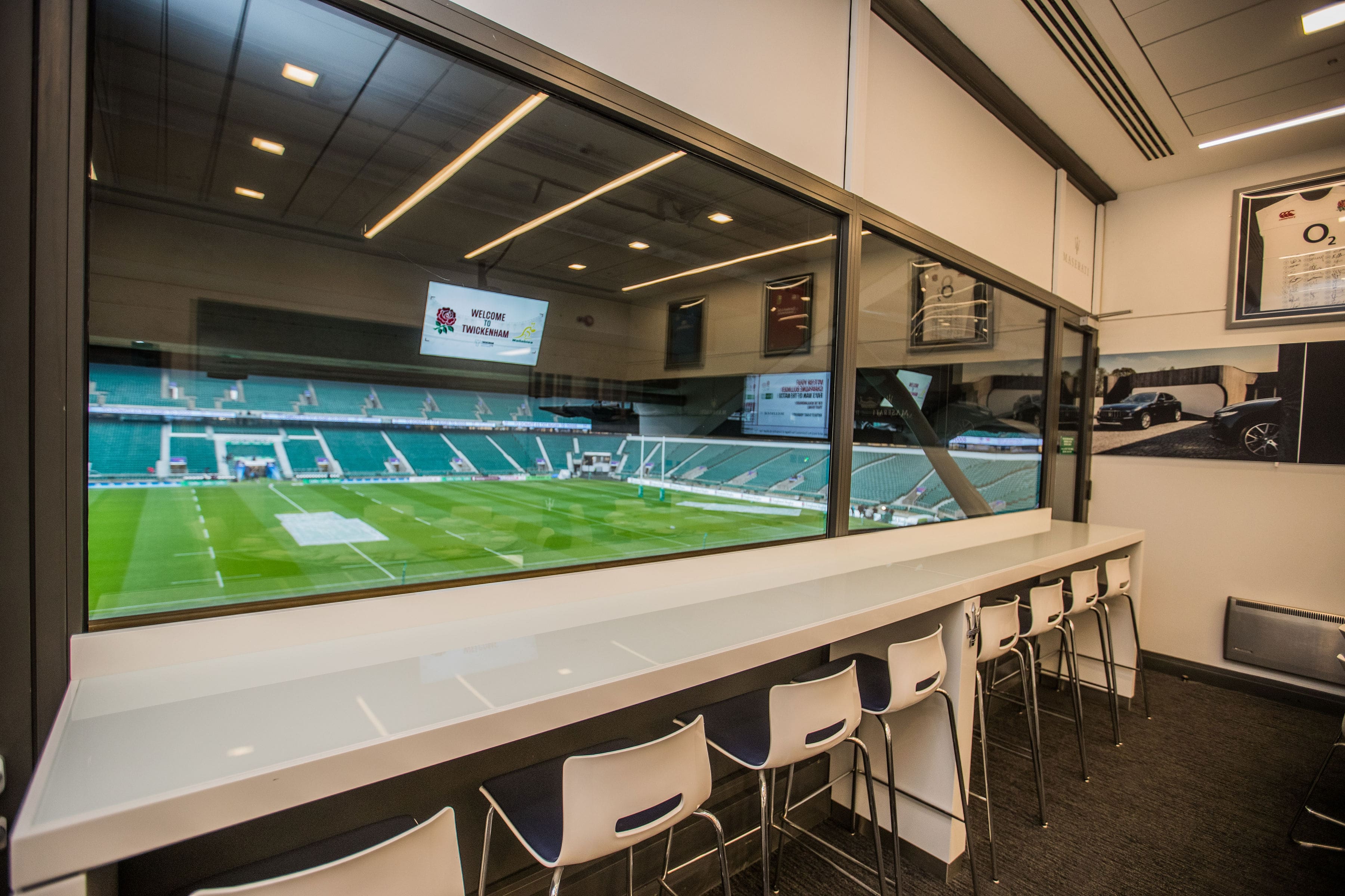 Executive Boxes - tnszcgrsp2i.jpg