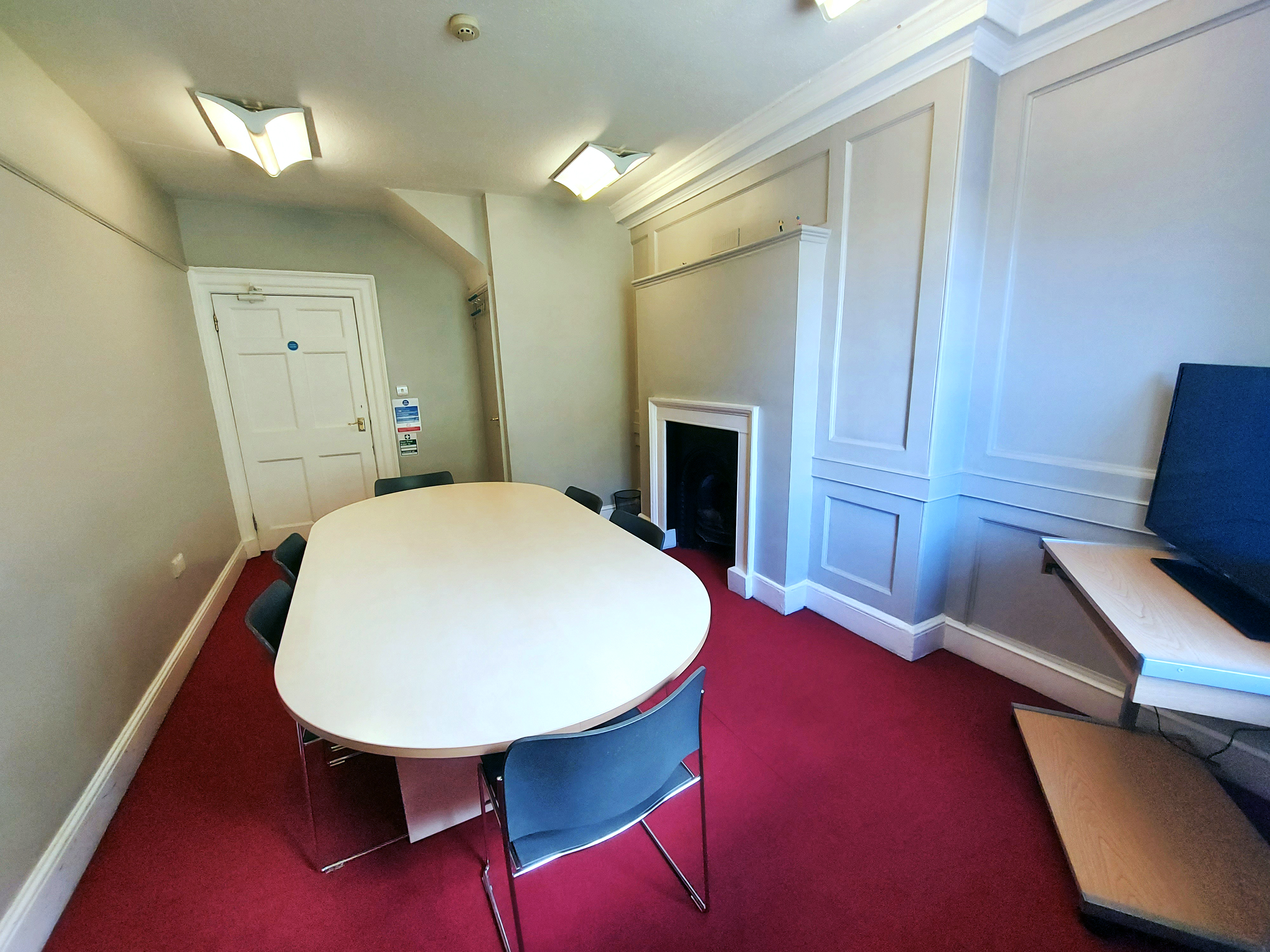 Meeting Room - pgypl2vlgwx.jpg
