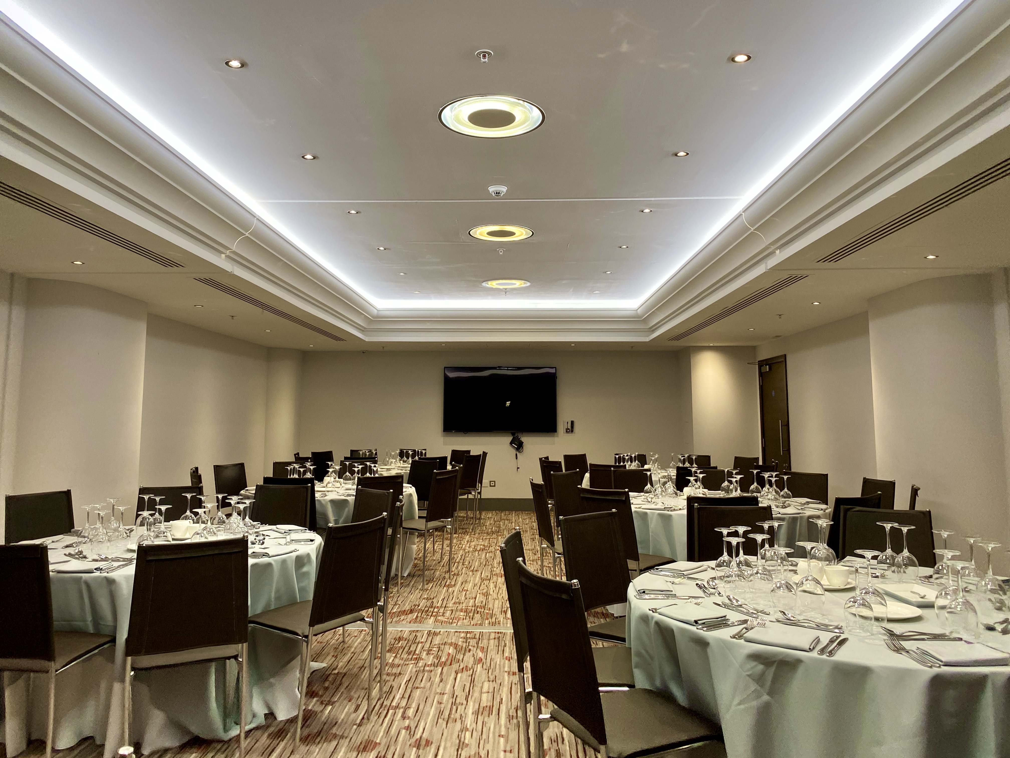 Brunel 1-4 event space at Allianz Stadium, Twickenham, ideal for corporate meetings.