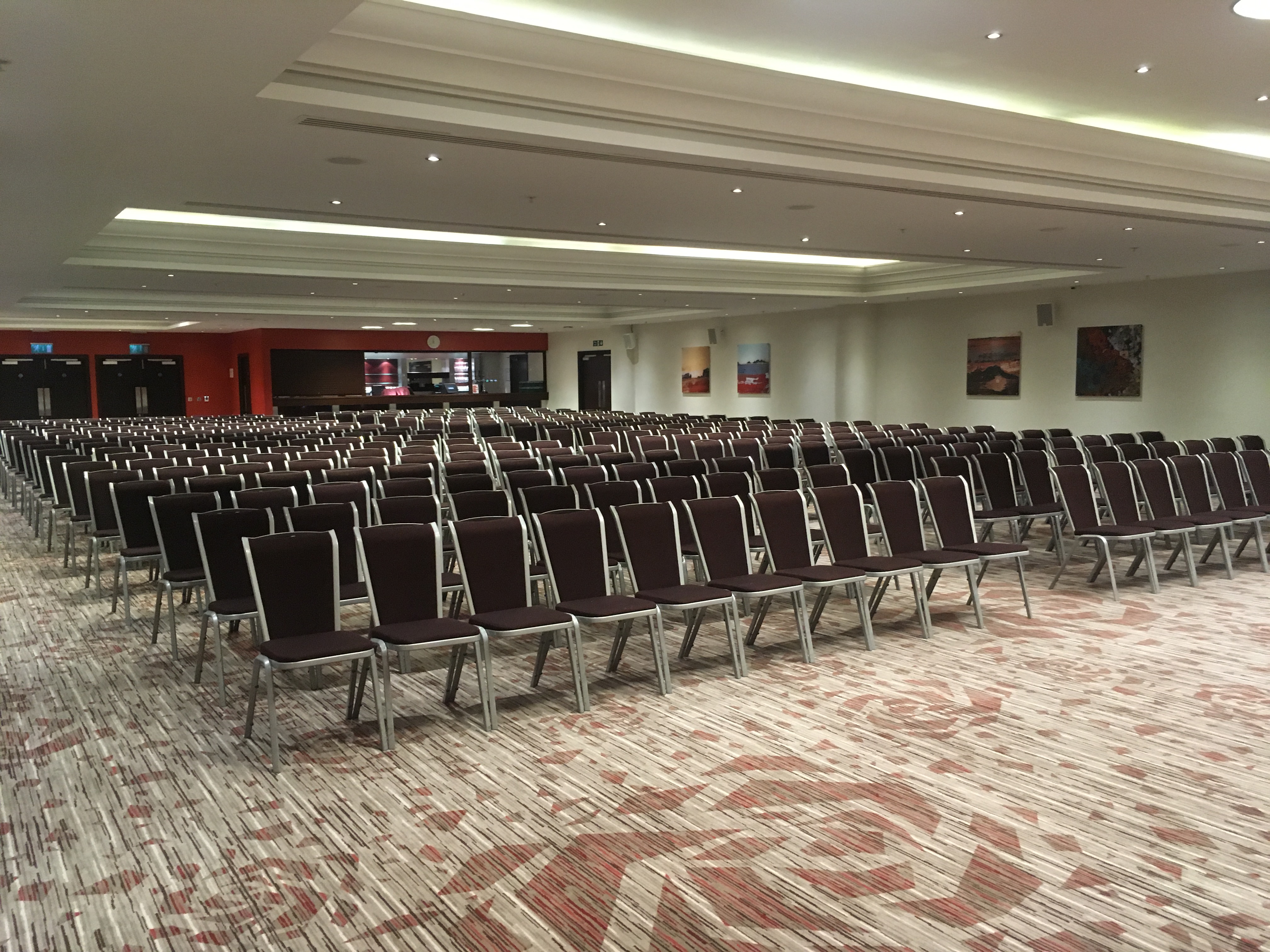 Churchill Suite at Allianz Stadium: spacious venue for conferences with modern decor.