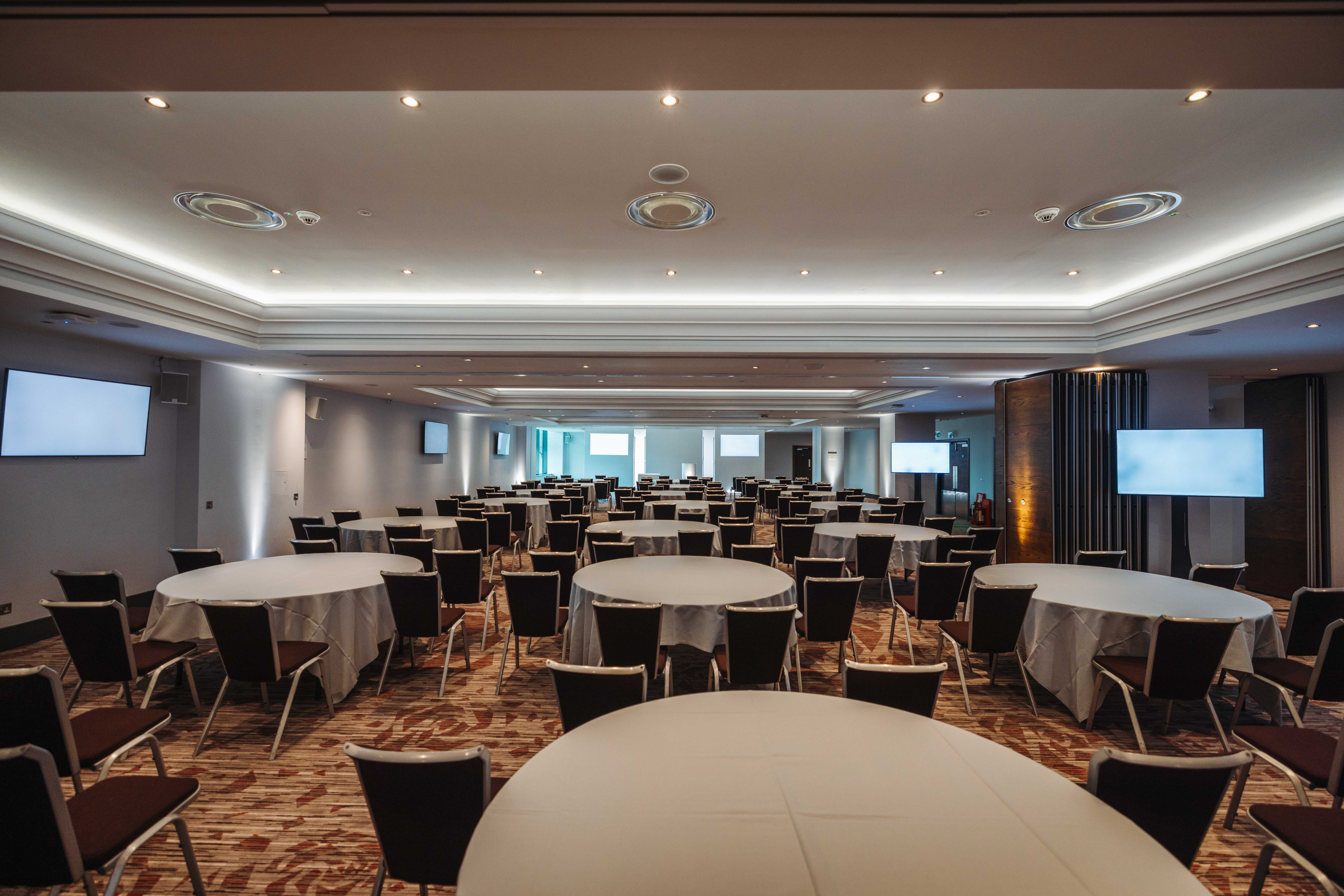 Elgar Suite - ufvf35btc00.jpg