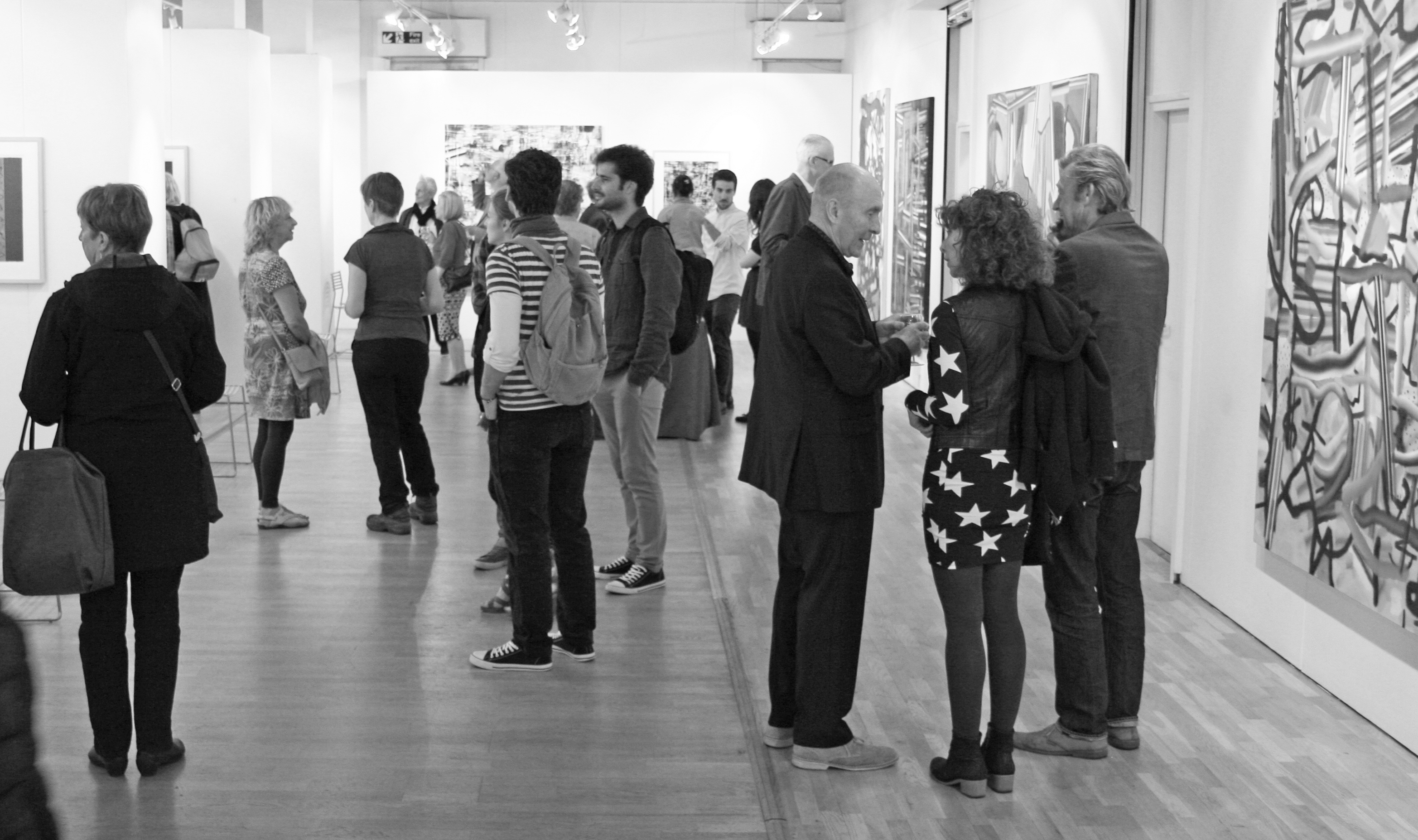 Vibrant Bankside Gallery venue for networking events and exhibitions with engaging artwork.