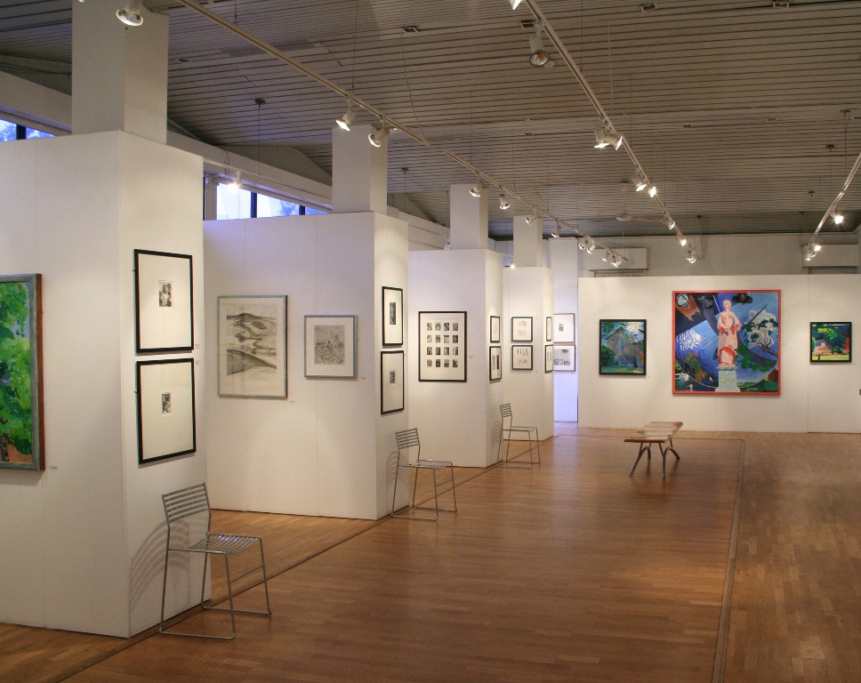 Spacious Bankside Gallery venue with framed artworks, ideal for art exhibitions and events.