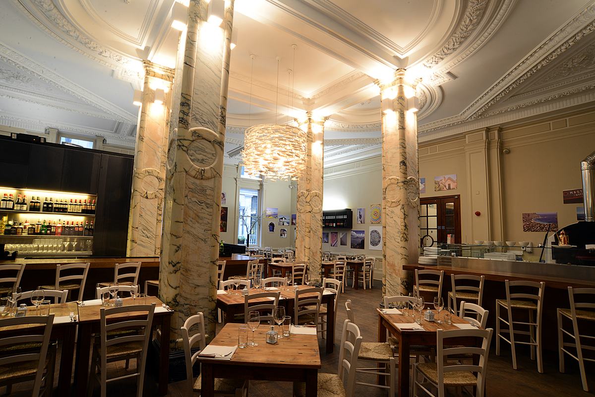 Stylish bar in The Grand at Trafalgar Square, ideal for events and intimate gatherings.
