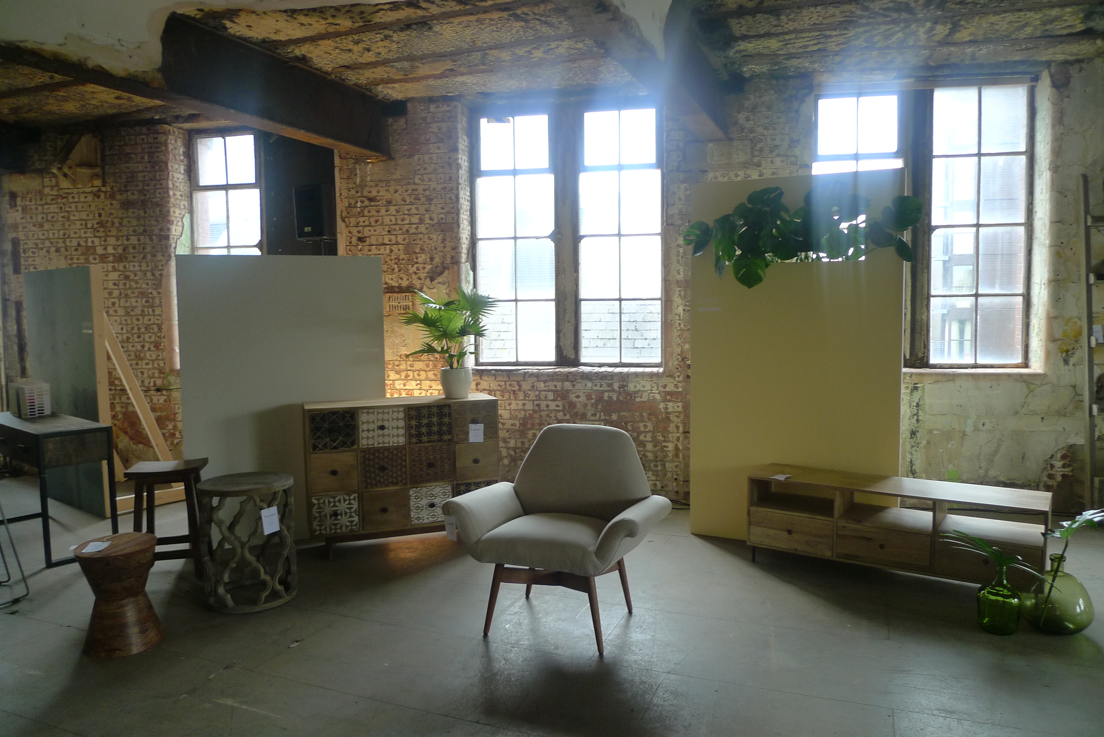 Versatile OXO Tower bar with natural light, ideal for networking events and workshops.