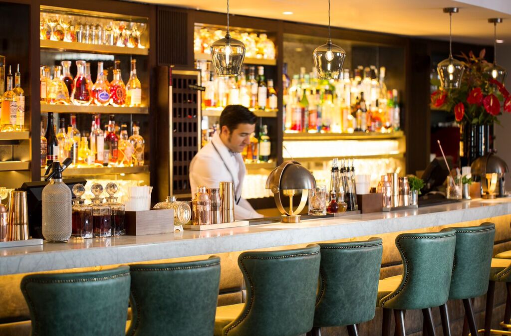 Stylish bar at Hush Mayfair, ideal for networking events and cocktail receptions.