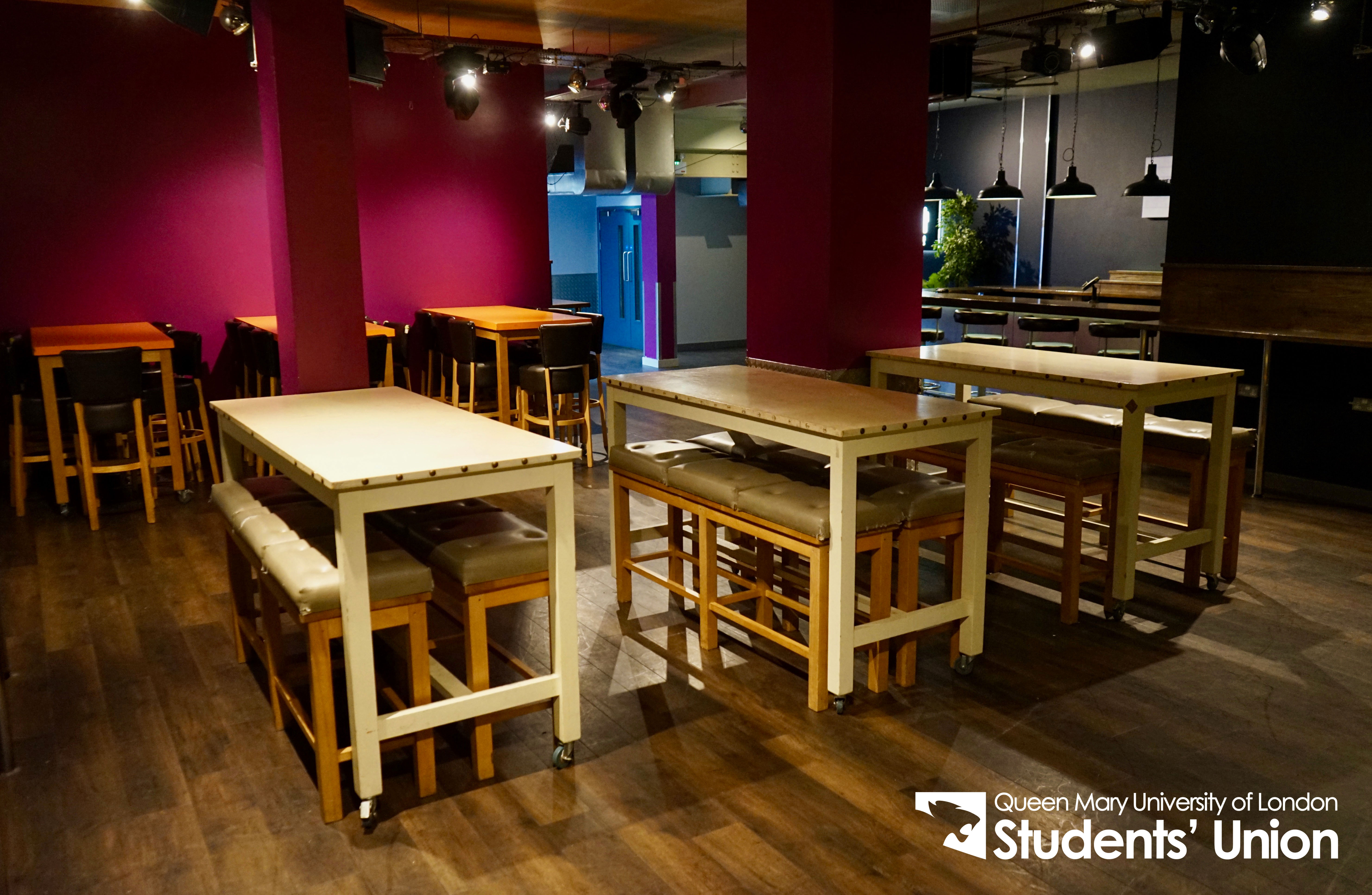 Main Room - zxlhywhlj2v.jpg